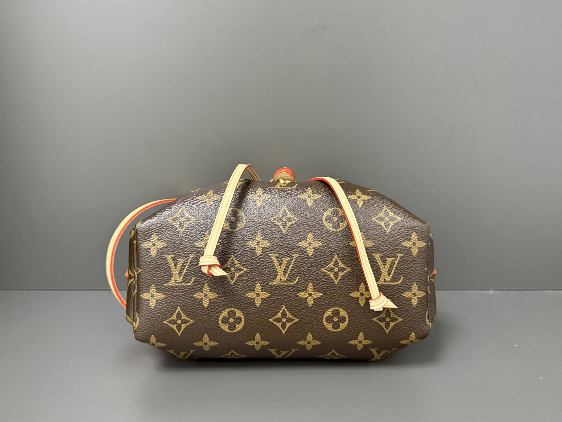 Louis Vuitton LV ODYSSÉE Handbag