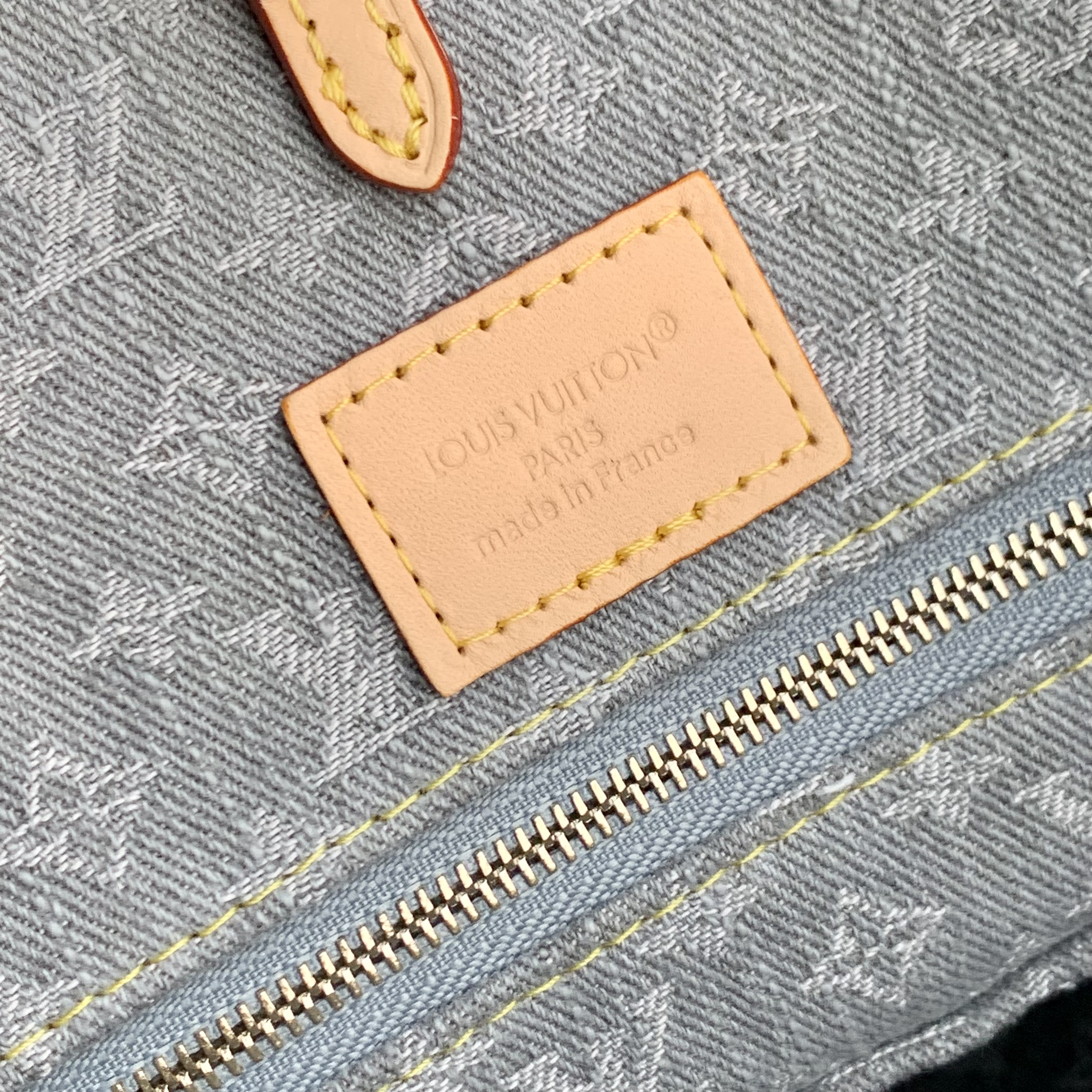 Louis Vuitton LV Neverfull MM Handbag