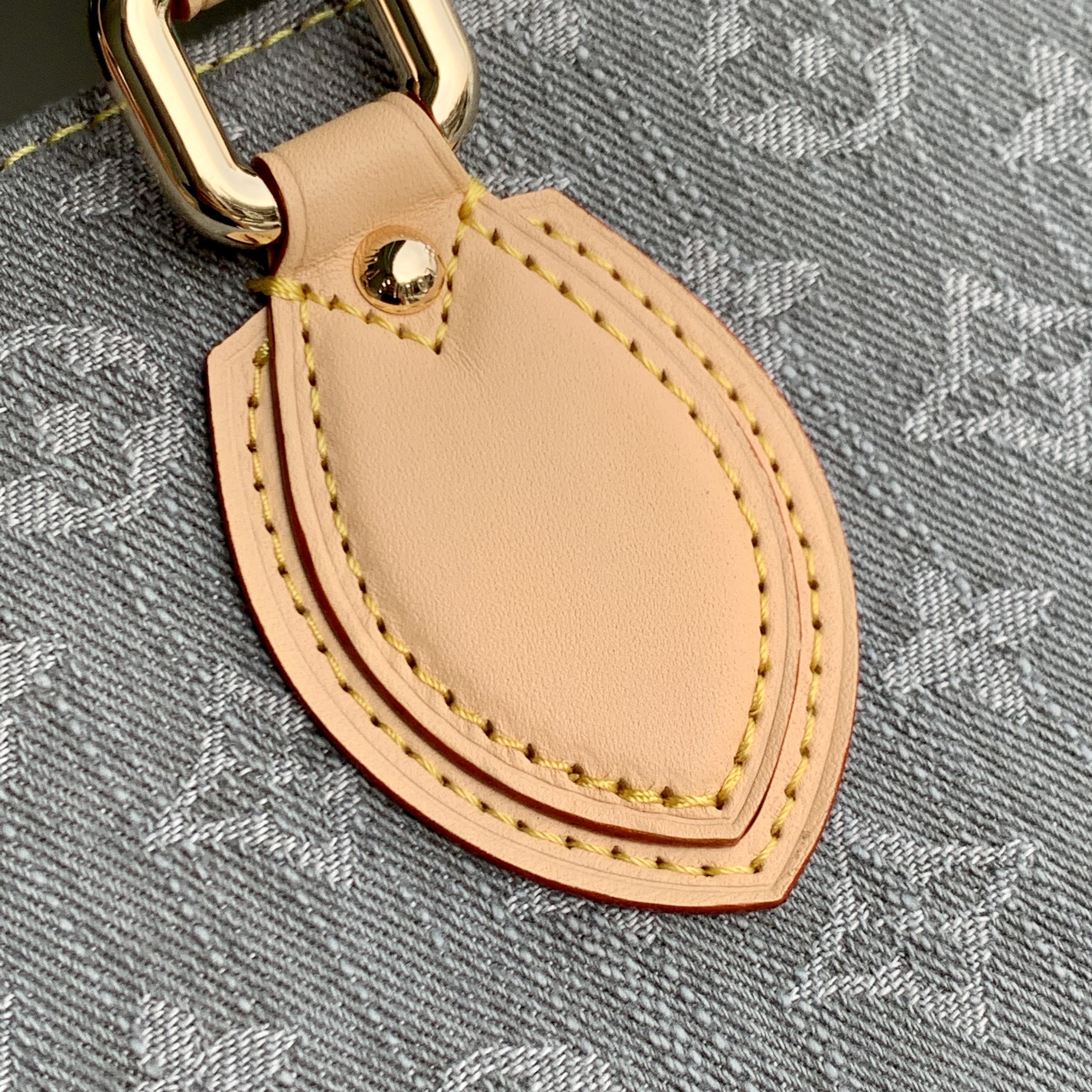 Louis Vuitton LV Neverfull MM Handbag