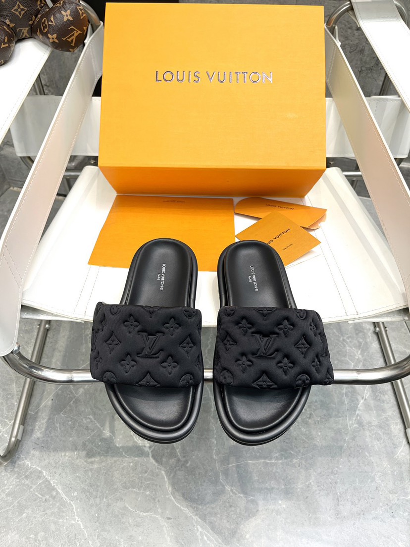 Louis Vuitton Pool Pillow Comfort Flat Sandals