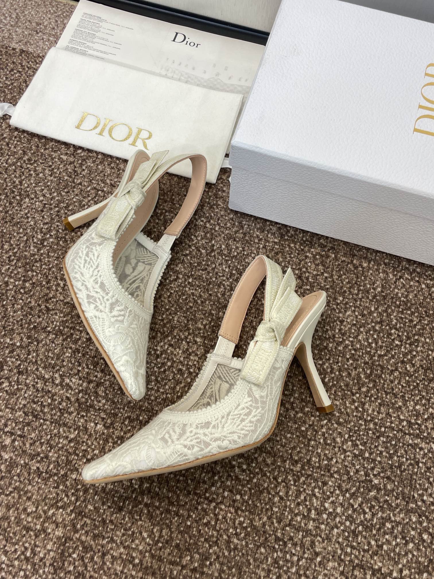 J'Adior Slingback Pump