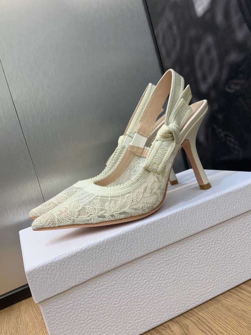 J'Adior Slingback Pump