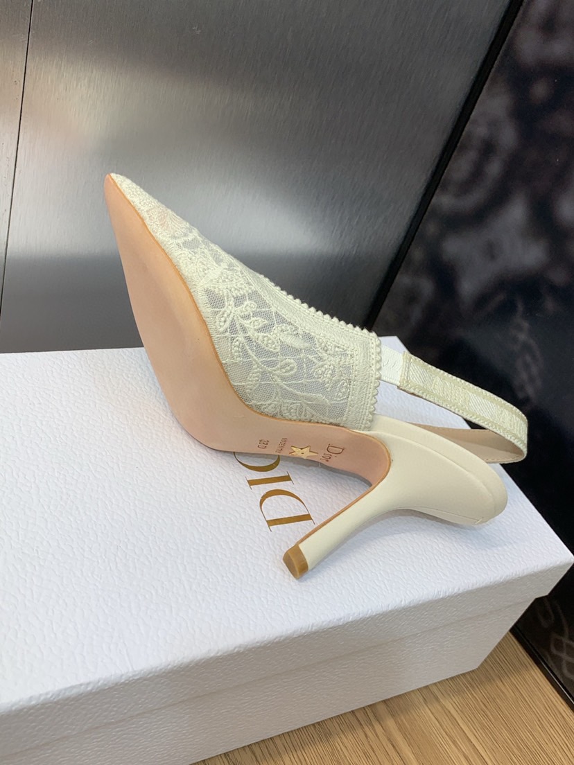 J'Adior Slingback Pump
