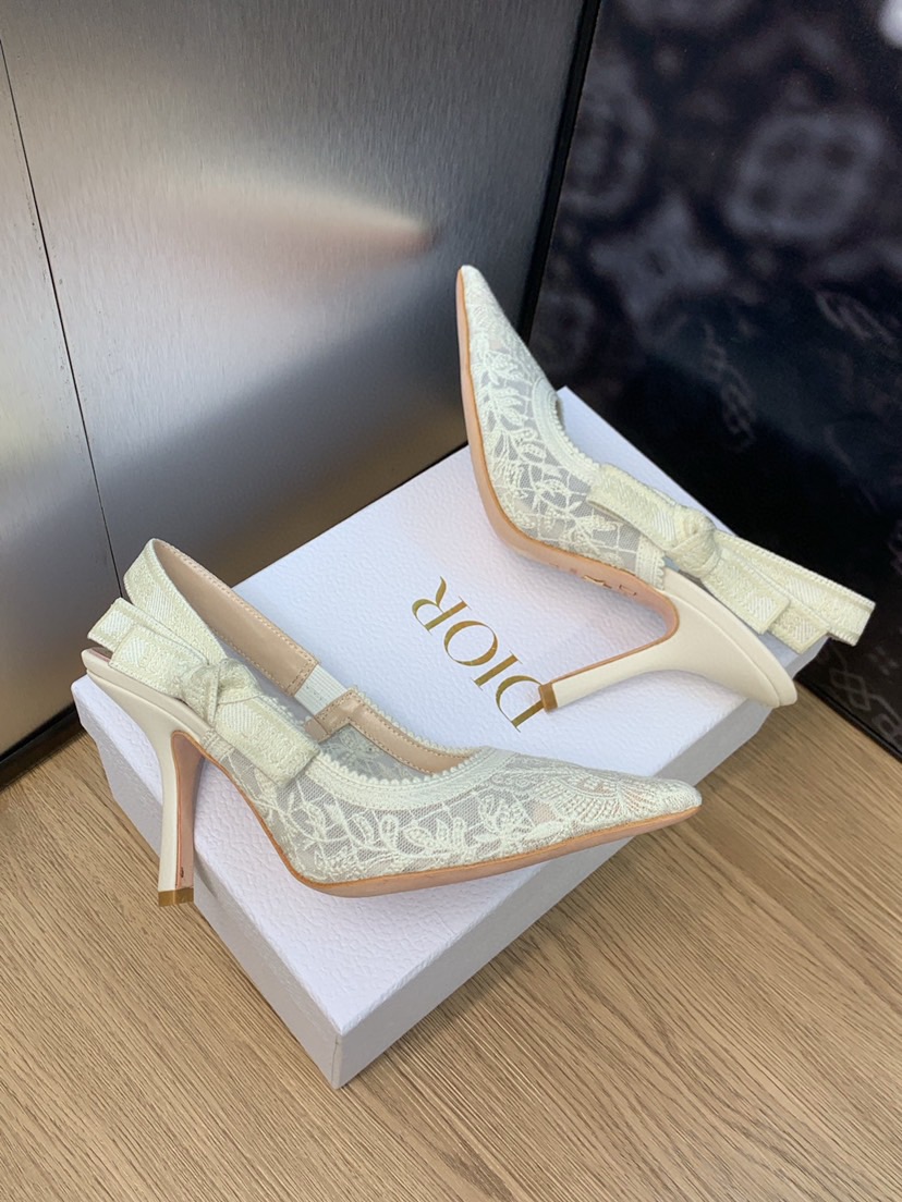 J'Adior Slingback Pump