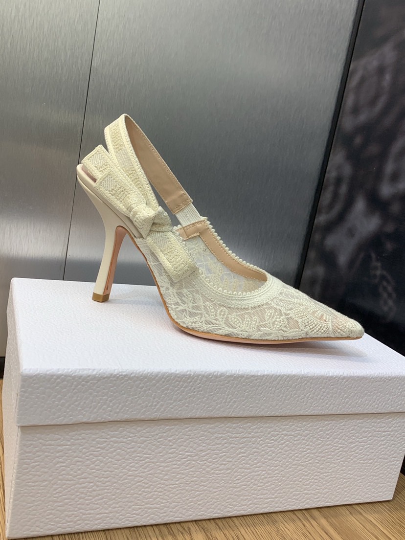 J'Adior Slingback Pump