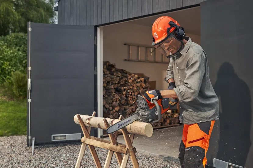 Husqvarna Power Axe 225i (tool only) Battery Chainsaw