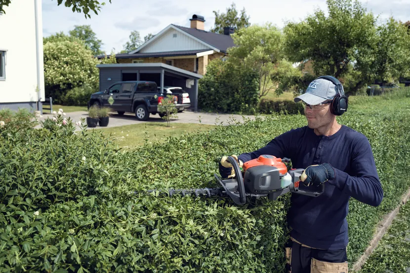 322HD60 Hedge Trimmer
