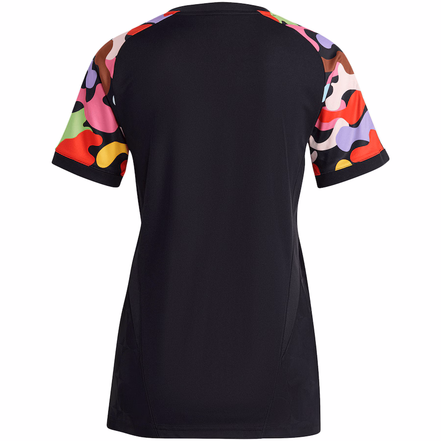 23-24 Manchester United Pre-Match Pride Jersey