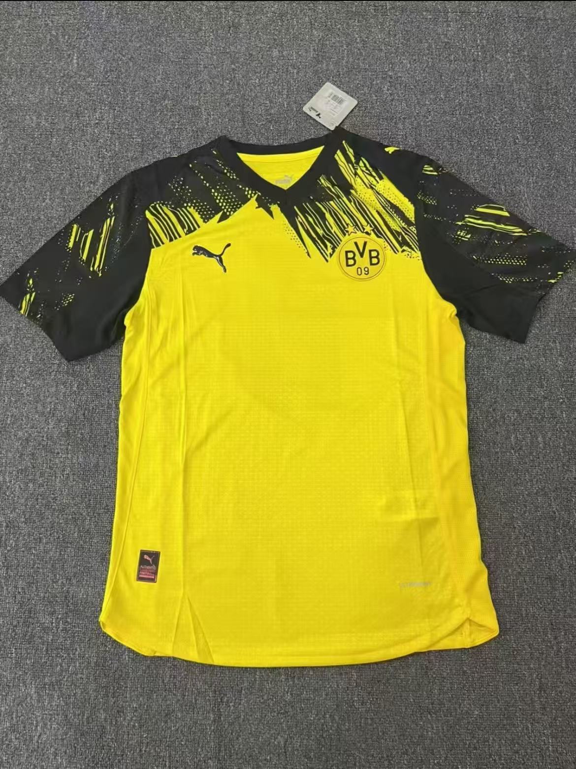 Borussia Dortmund 2025-26 Home  Kit