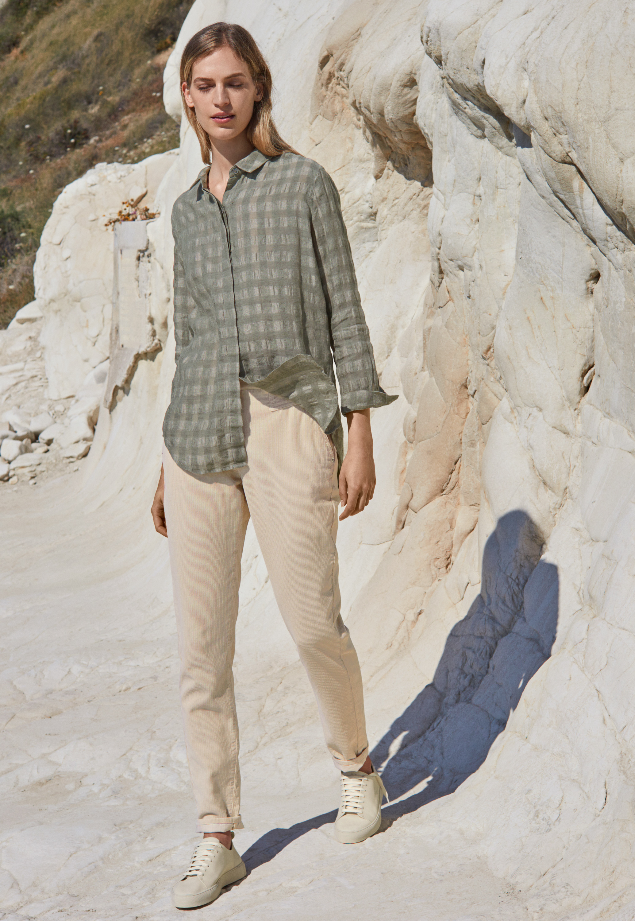Tapered-leg cord trousers