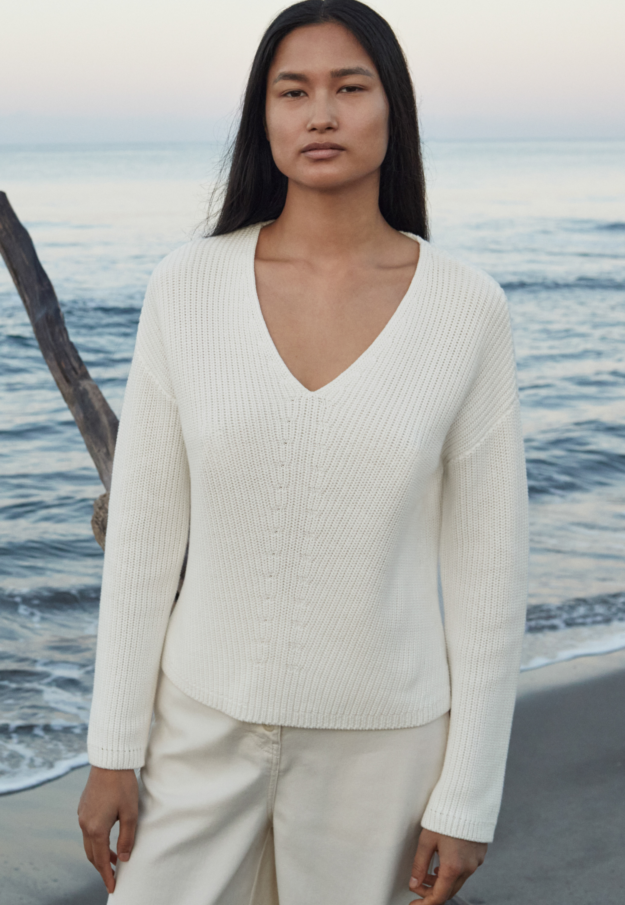 Cotton tape v-neck sweater