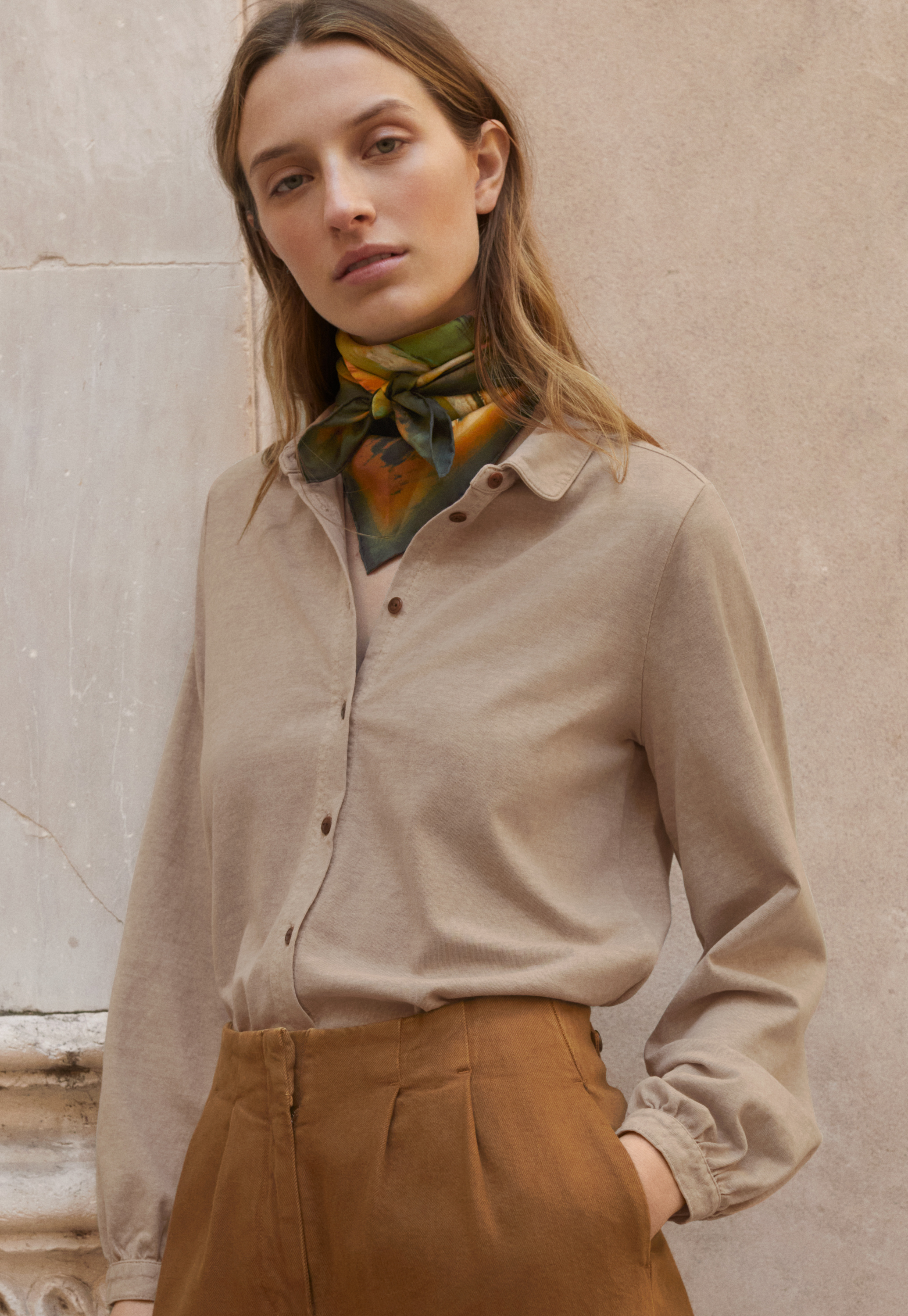 Garment-dyed cotton jersey shirt