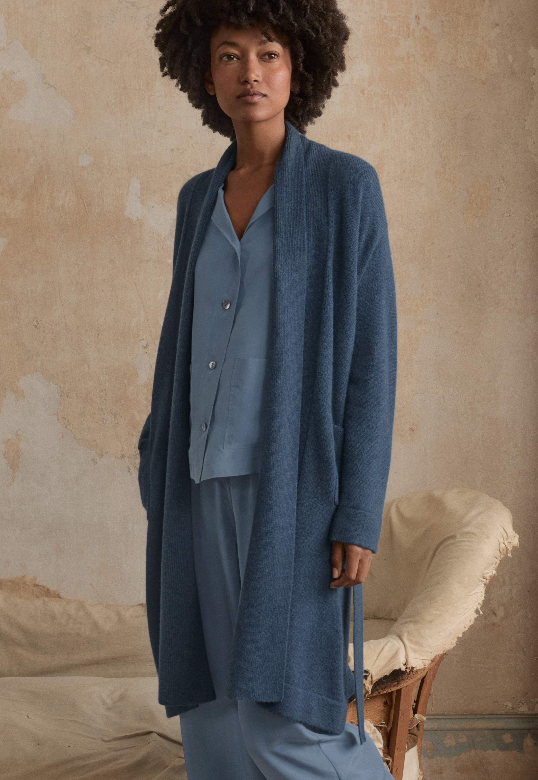 Cashmere knitted robe