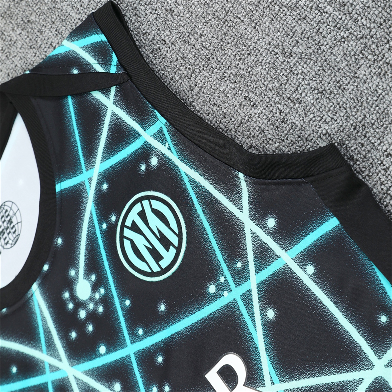 Inter Milan 25-26 Vest Training Set - Blue Fluorescent Rays Black Vest & Black Shorts - UnitedFutballJersey