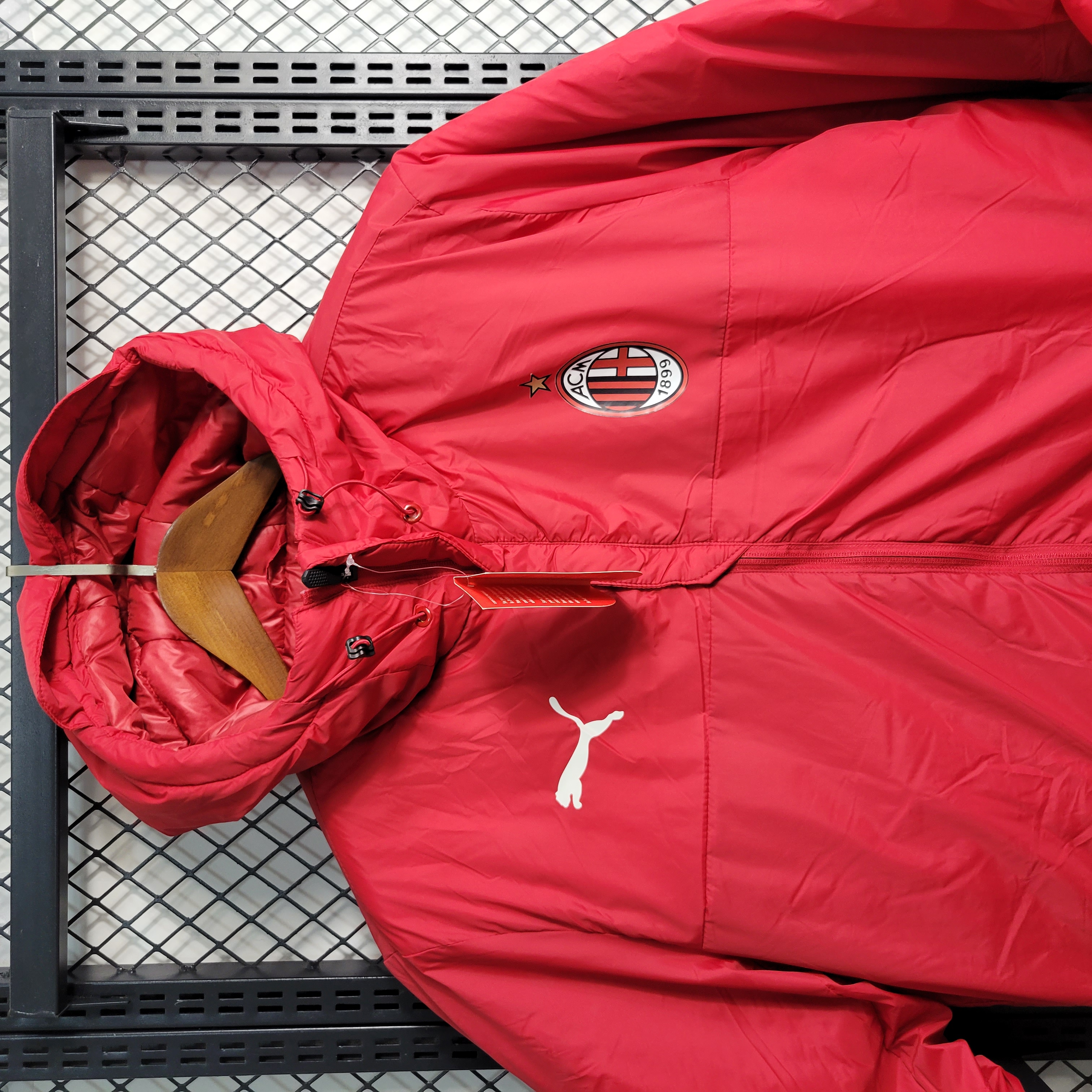 AC Milan 23-24 Men's Hooded Thermal Cotton Jacket - Red - UnitedFutballJersey
