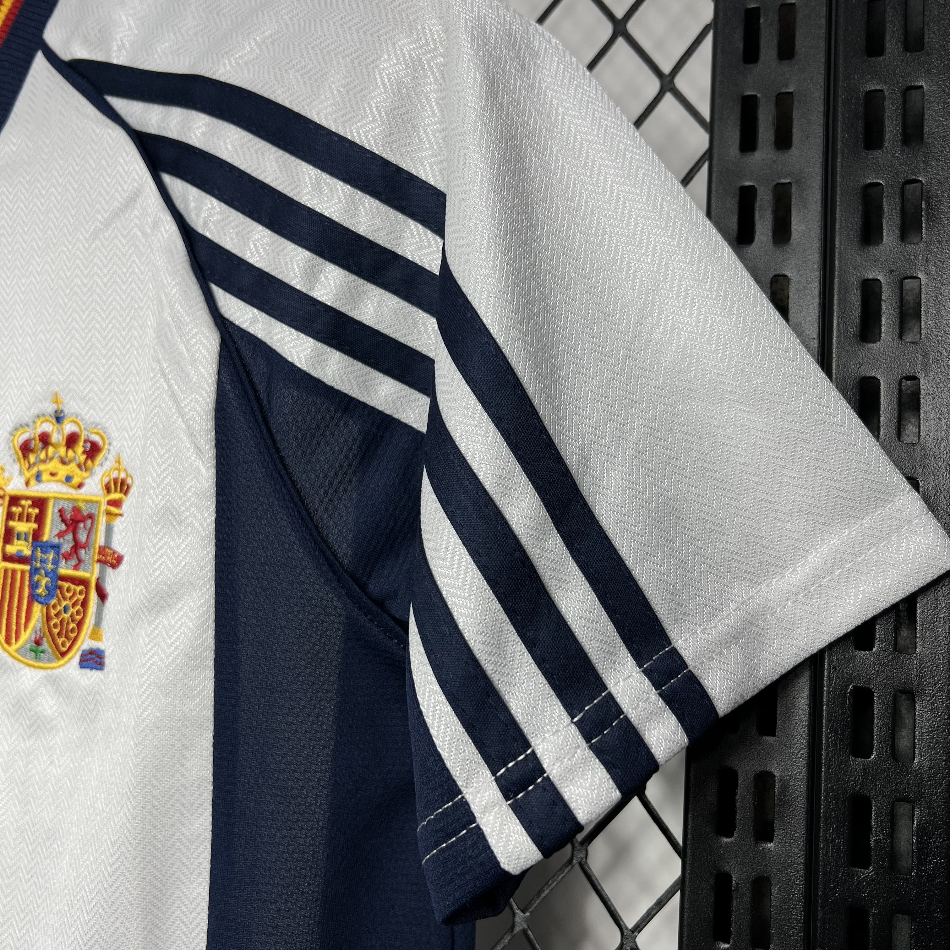 Retro Spain 1998 Away Jersey - UnitedFutballJersey