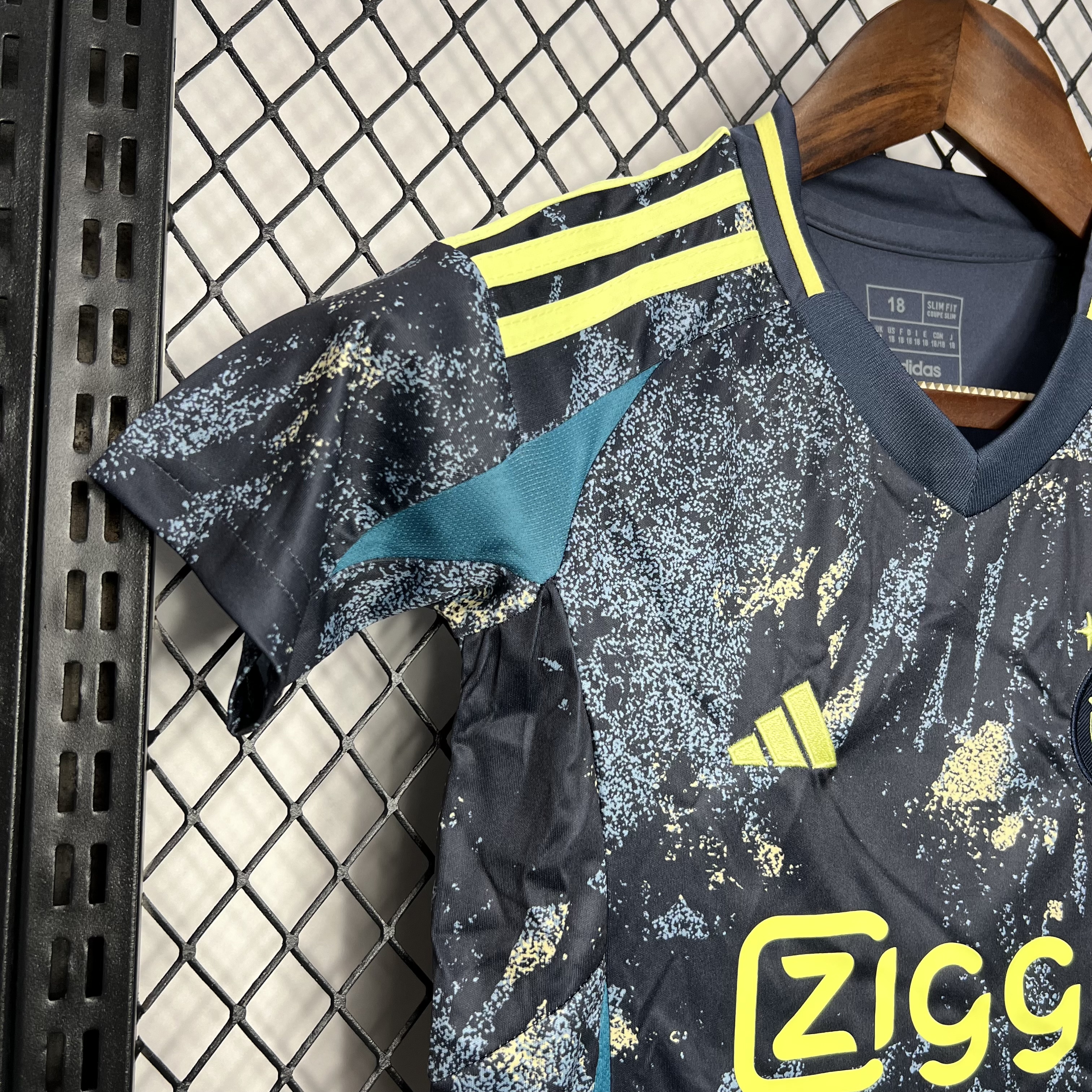 Ajax 24-25 Away Kids Kit - UnitedFutballJersey