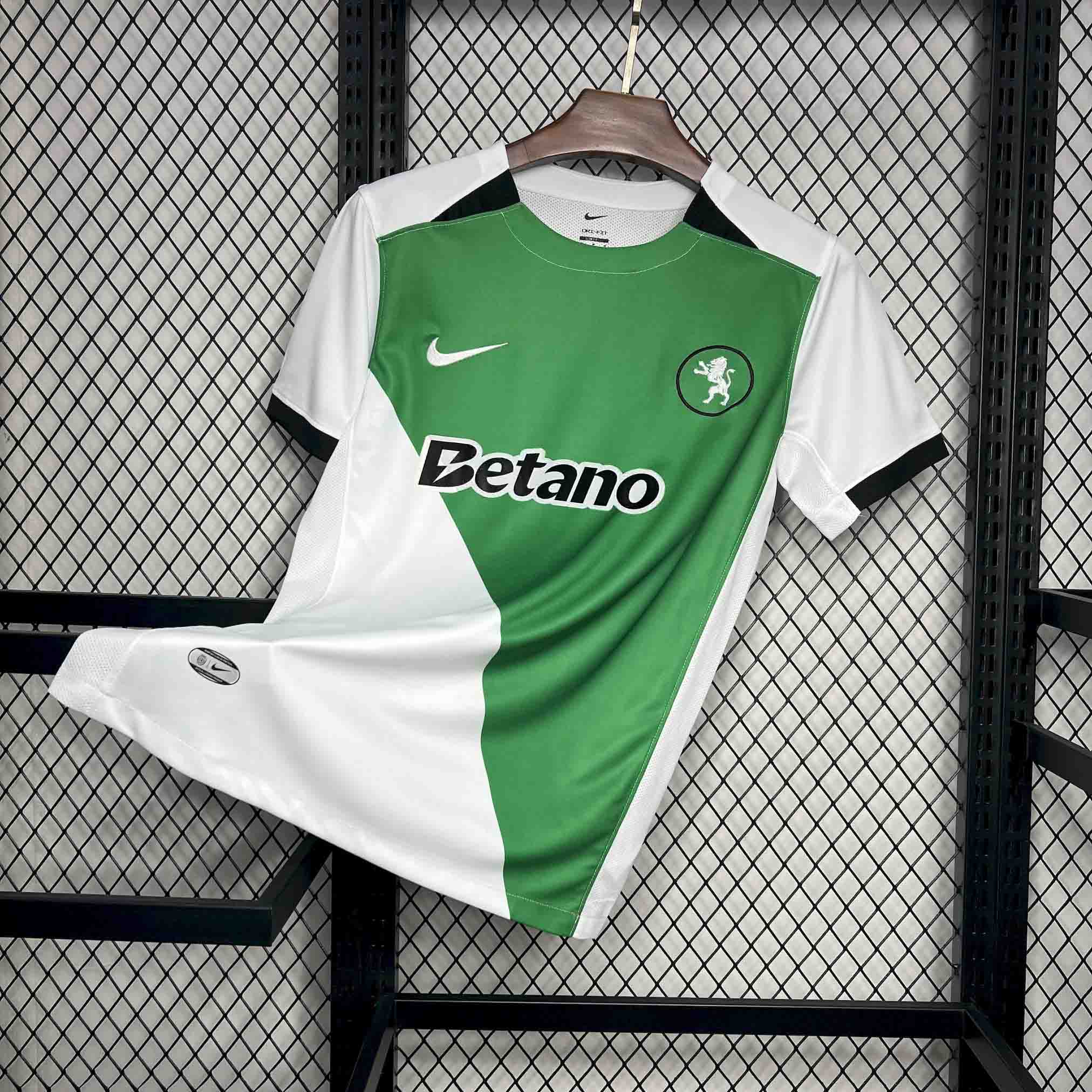 Sporting CP Portugal 24-25 Stromp Special Edition Jersey with Chest Patch - Fans Version - UnitedFutballJersey
