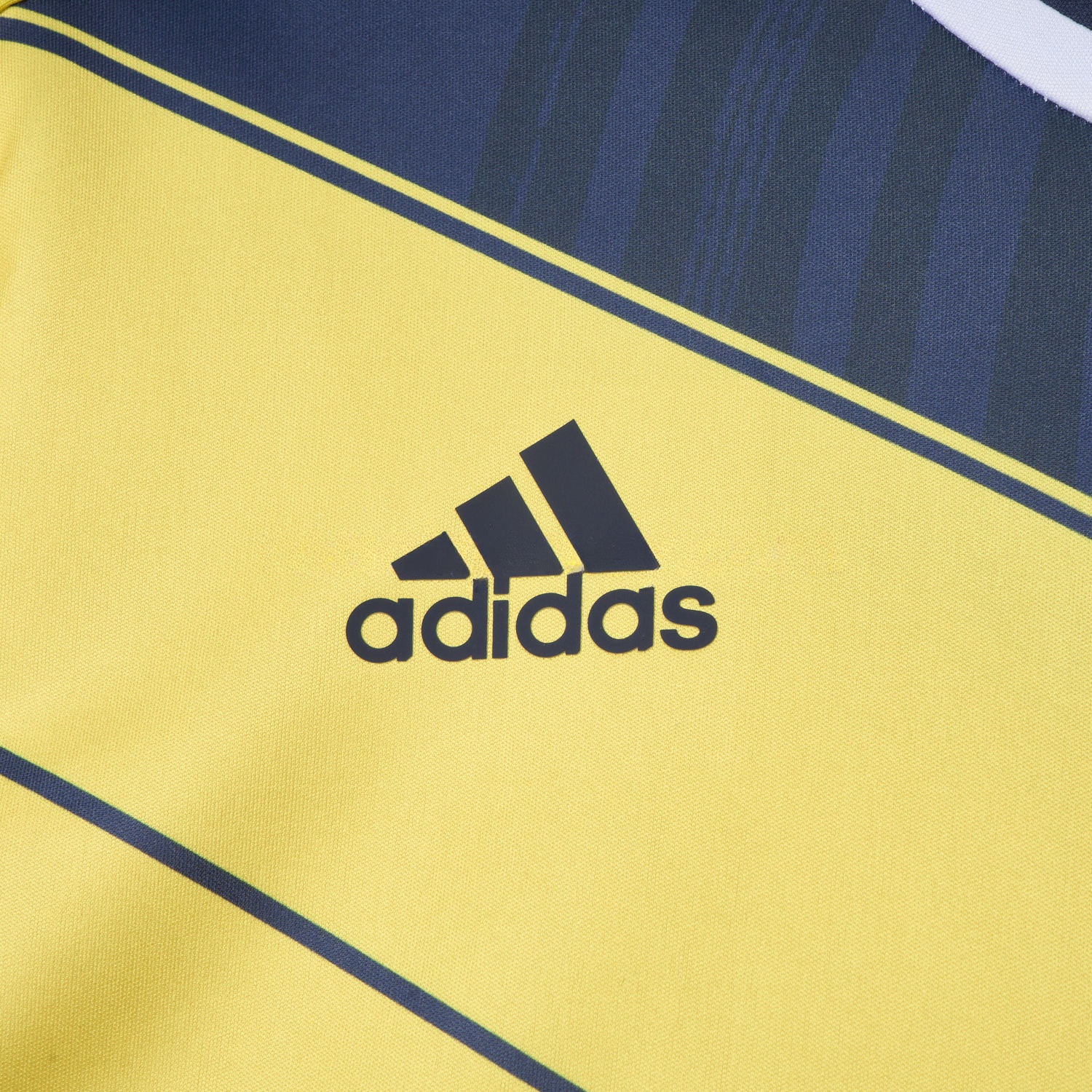 Retro Colombia 2014 Home Jersey - UnitedFutballJersey