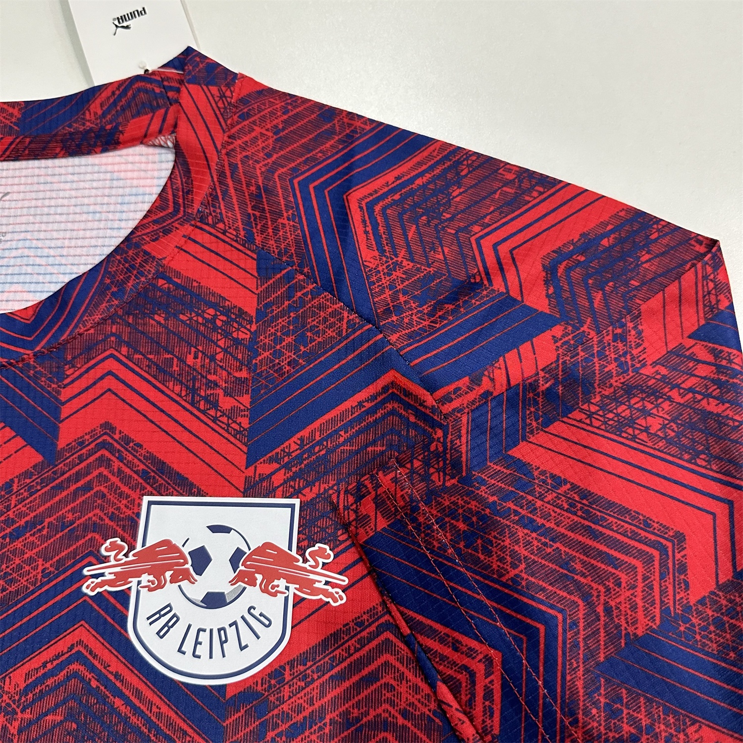 RB Leipzig 25-26 Pre-Match Red Blue Training Jersey - Fans Version - UnitedFutballJersey