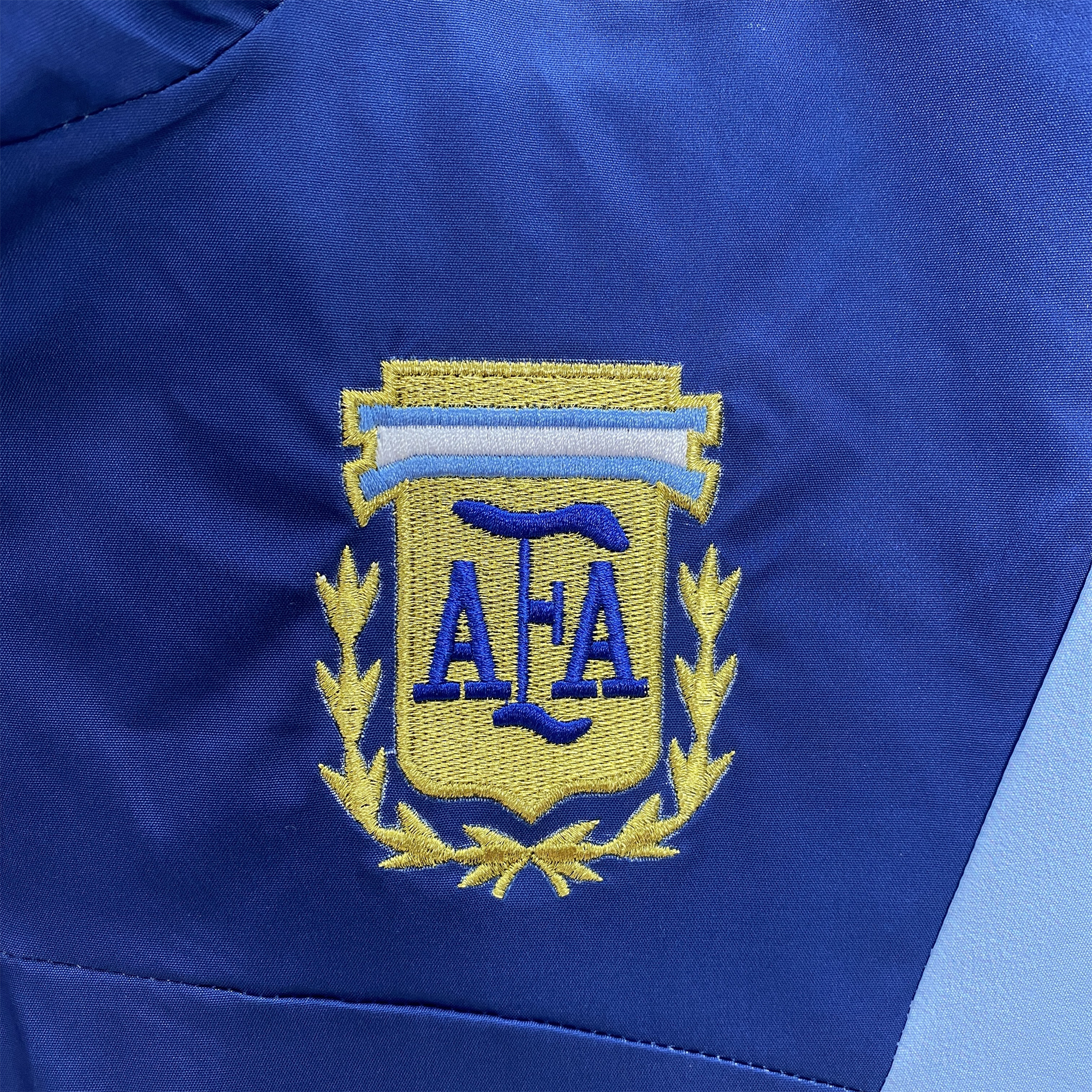 Argentina 24-25 Throwback Windbreaker Jacket - Blue - UnitedFutballJersey