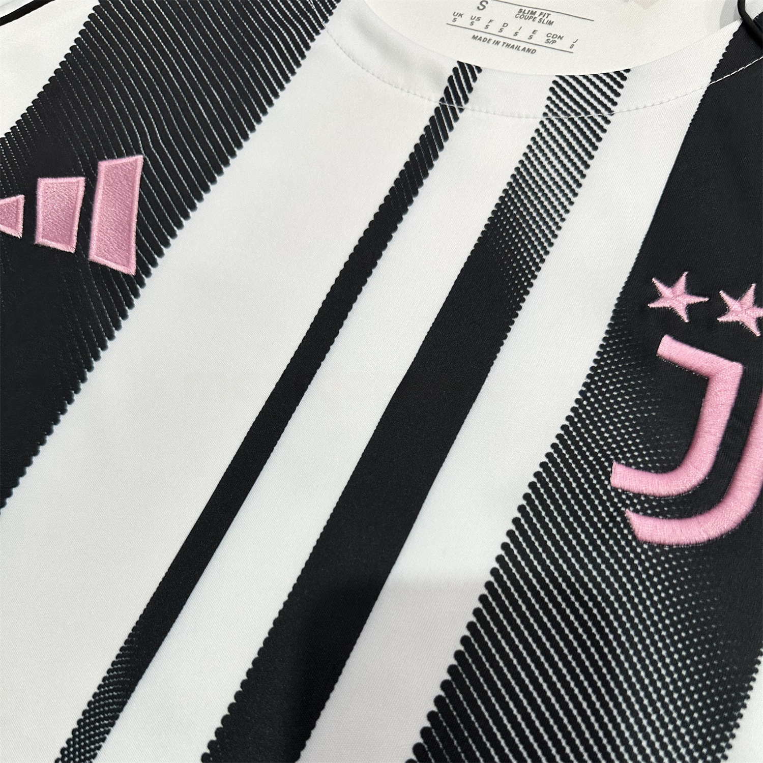 Juventus 25-26 Home Unsponsored Jersey - Fans Version - UnitedFutballJersey