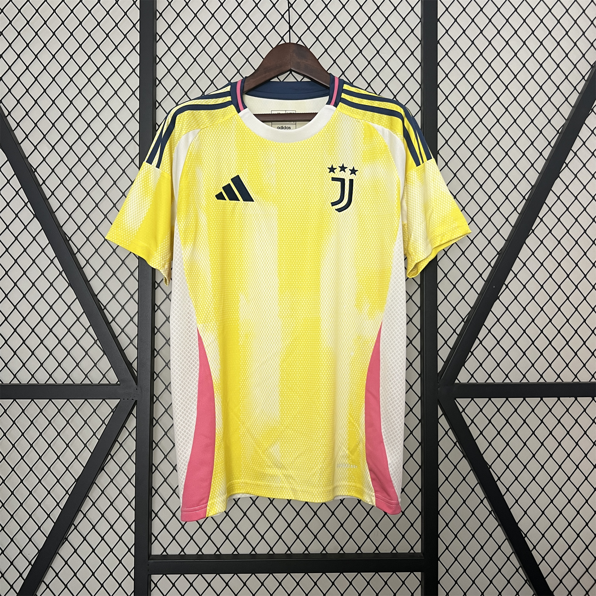 Juventus 24-25 Away Jersey - Fans Version - UnitedFutballJersey