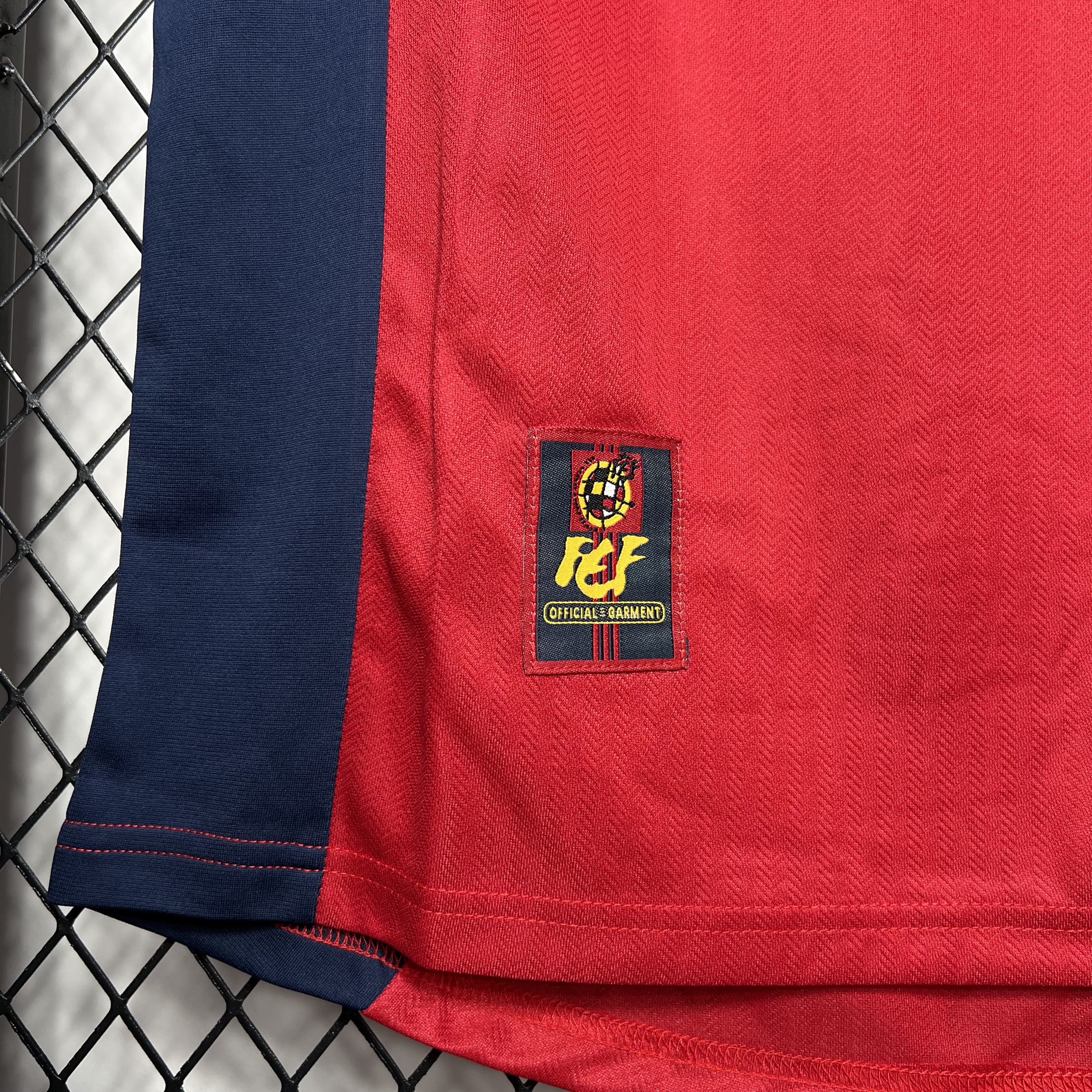 Retro Spain 1998 Home Stadium Jersey - UnitedFutballJersey