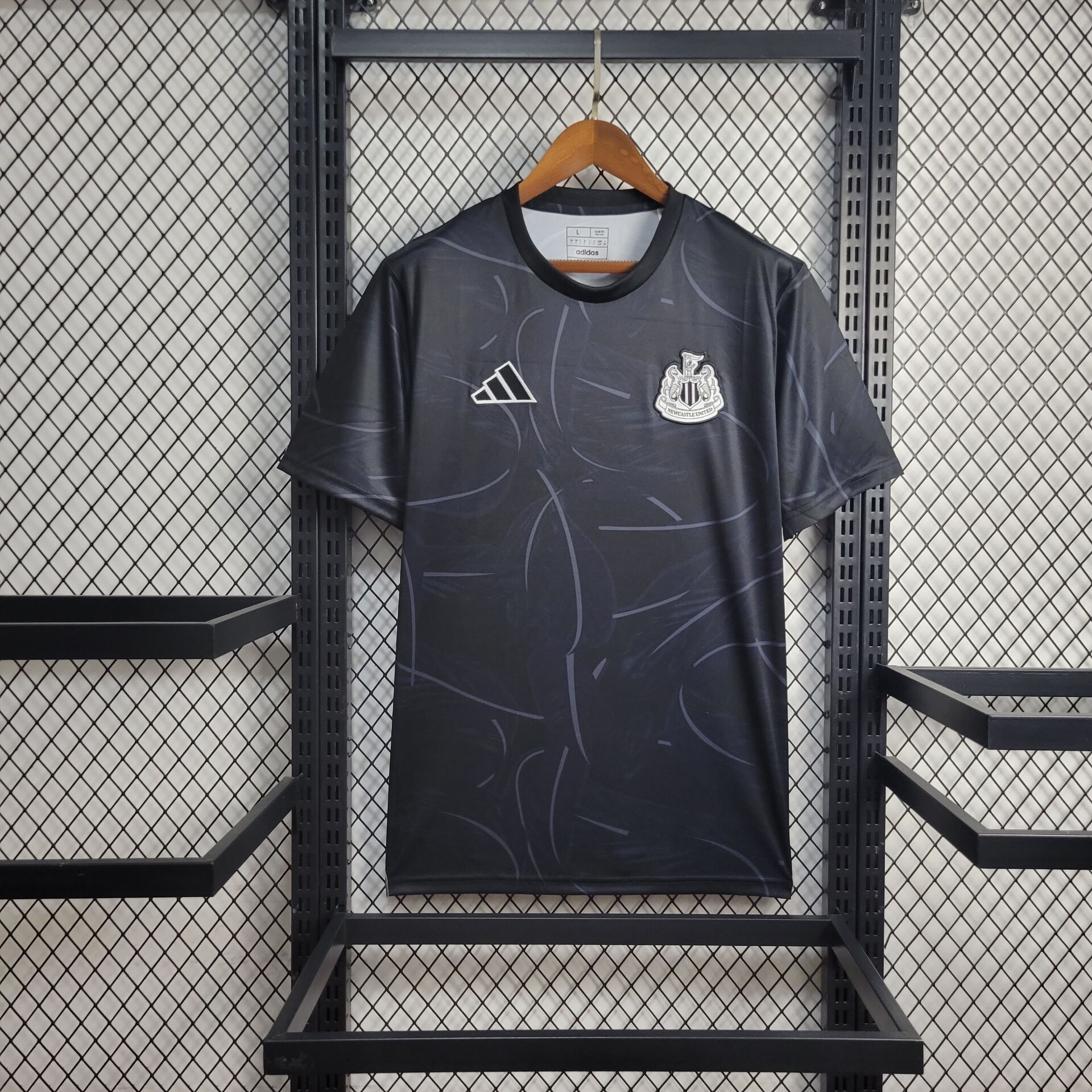 Newcastle United 24-25 Black Pre-Match Training Jersey - Fans Version - UnitedFutballJersey