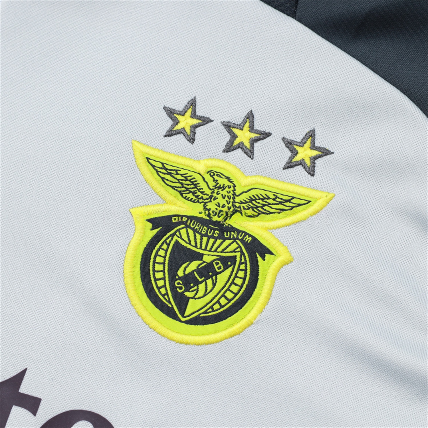 Benfica 25-26 Long Sleeve Training Set - Grey Top and Deep Grey Pants - UnitedFutballJersey