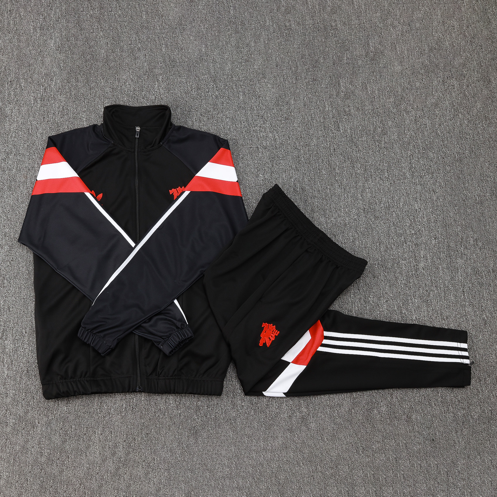 Manchester United 24-25 Originals LFSTLR Jacket Training Tracksuit - Black - UnitedFutballJersey