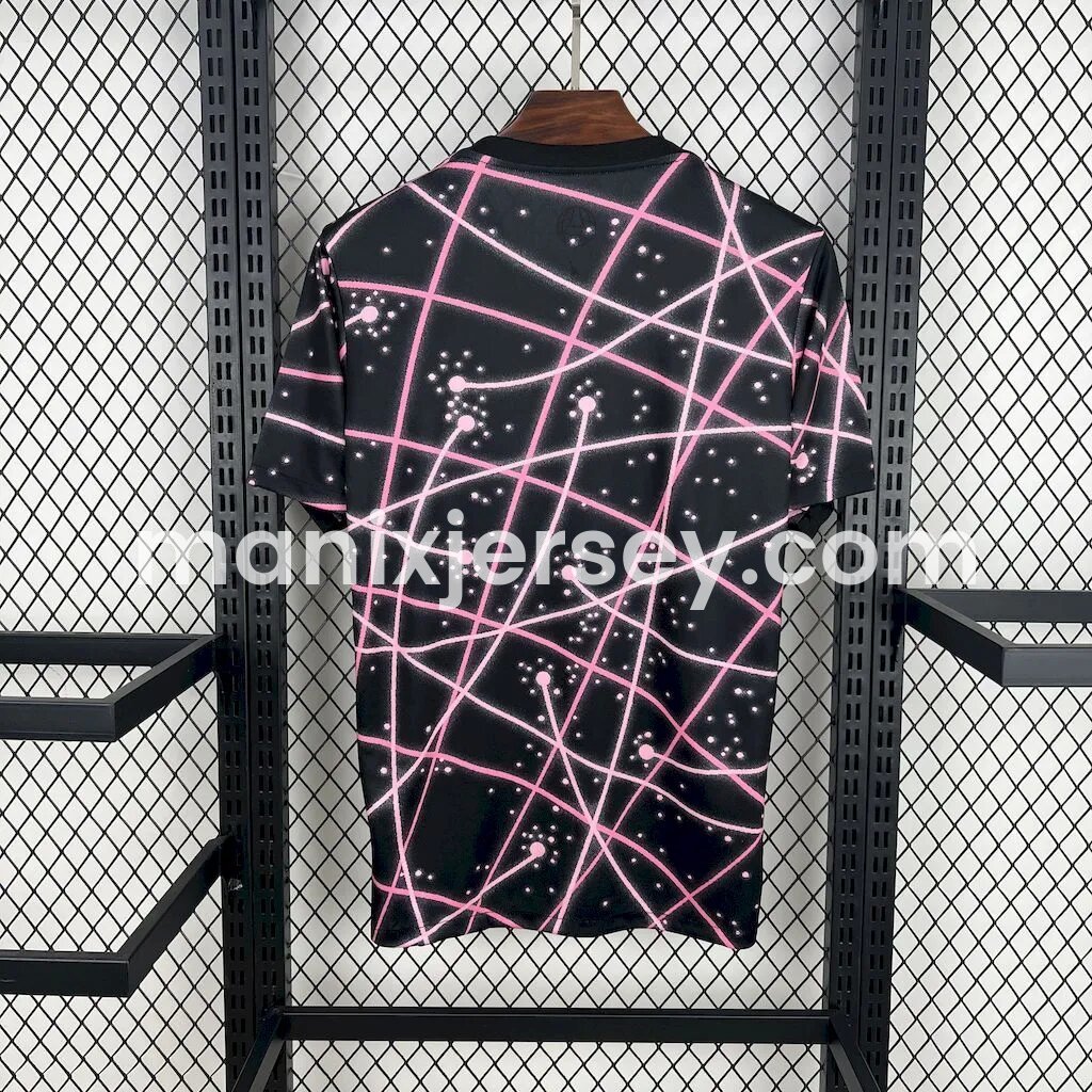 Paris Saint-Germain PSG 25-26 Pink Lines Black Pre-Match Training Jersey - Fans Version - UnitedFutballJersey