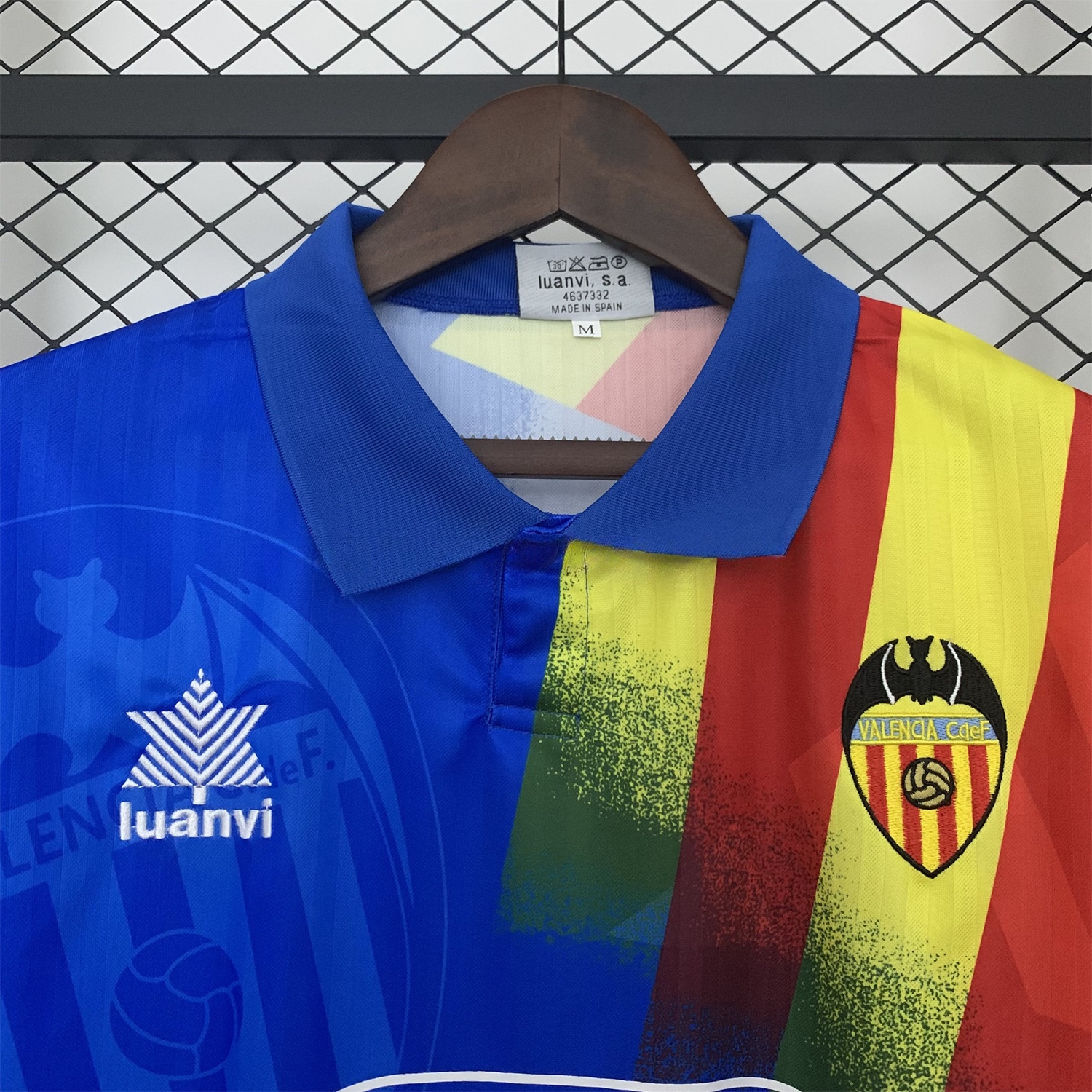 Retro Valencia 1995-96 Away Jersey - UnitedFutballJersey