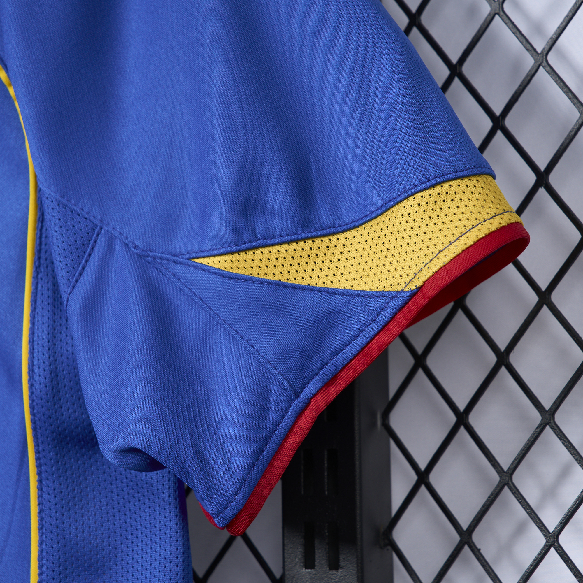 Retro Arsenal 2004-05 Away Stadium Jersey - UnitedFutballJersey