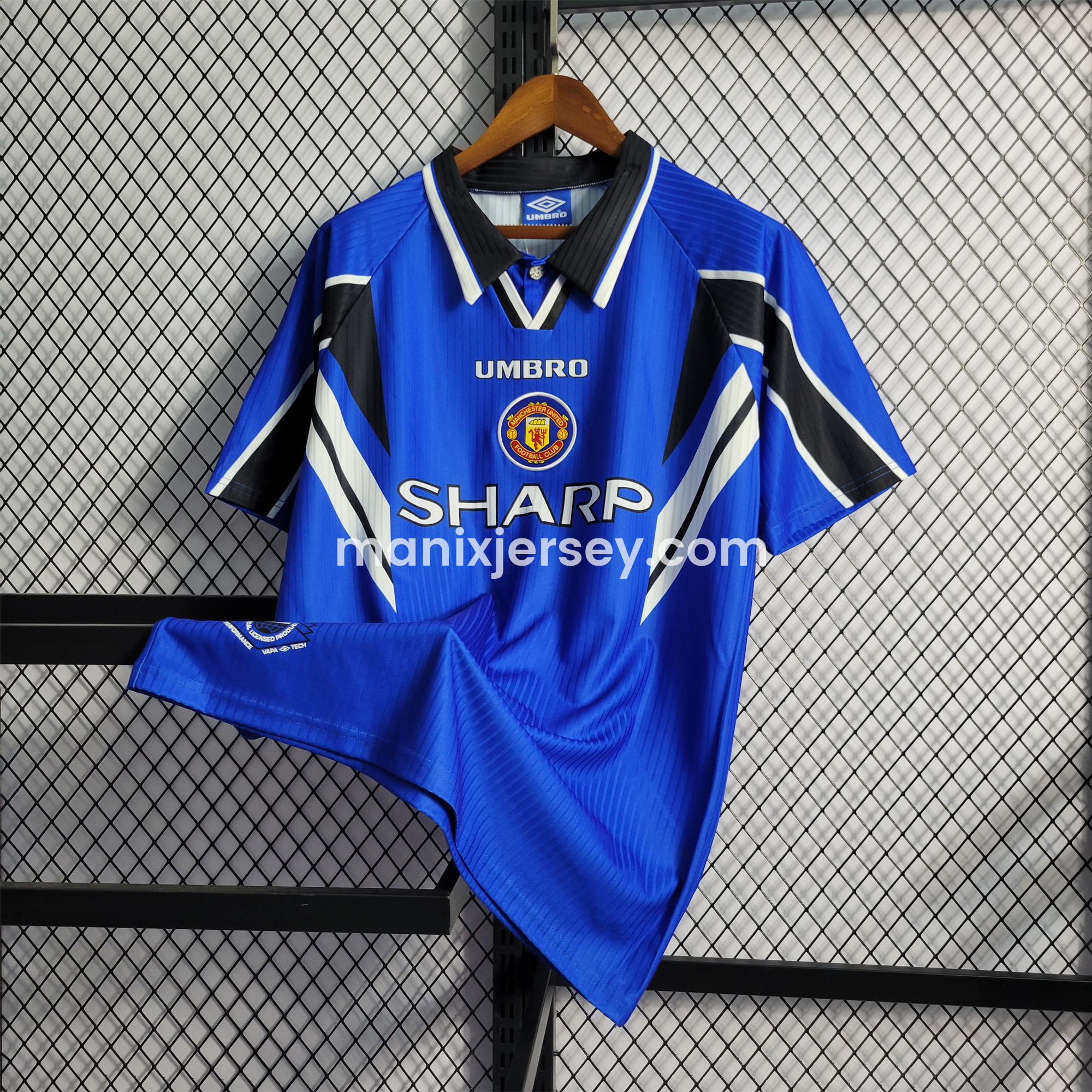 Retro Manchester United 96-97 Third Away Jersey - UnitedFutballJersey