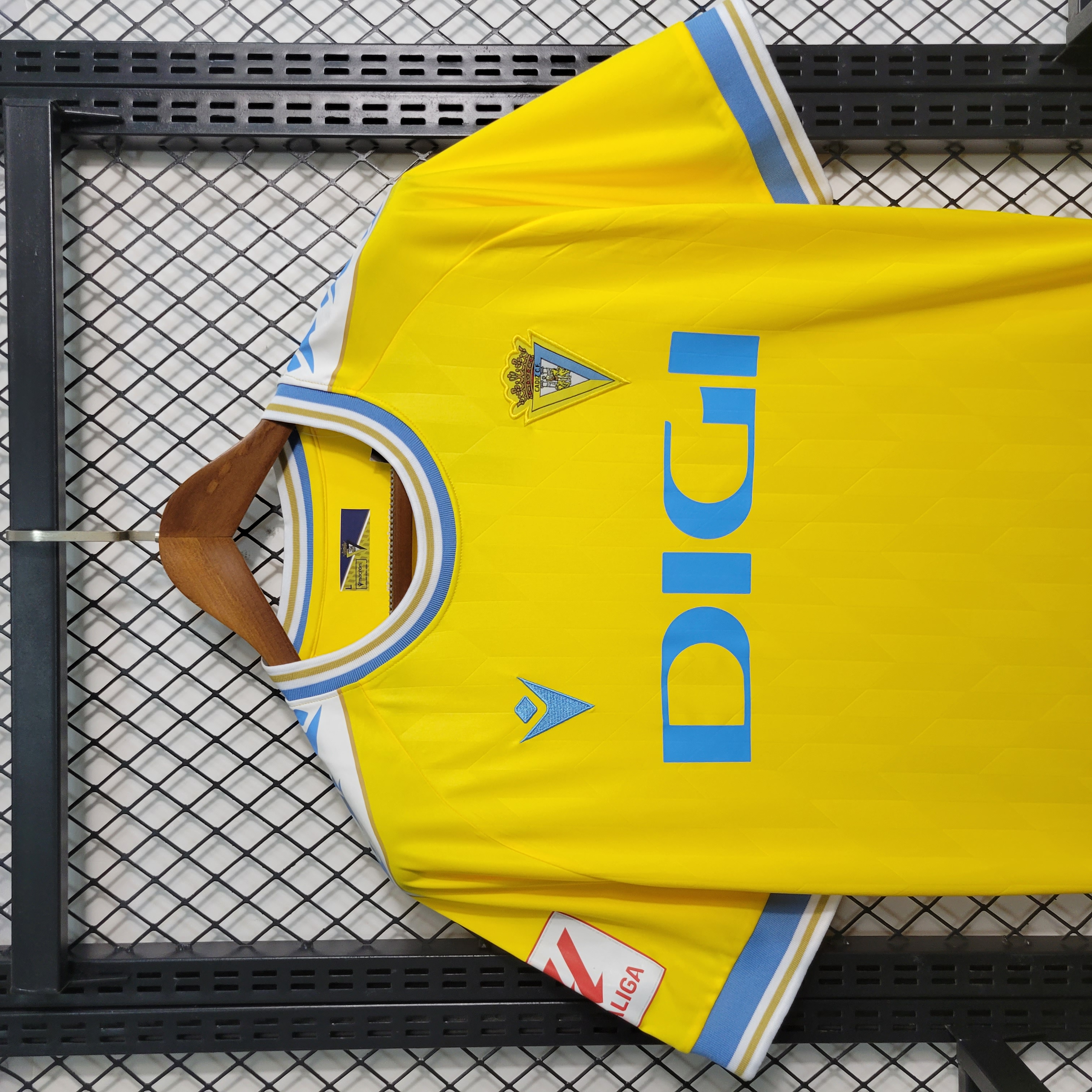Cádiz Cadiz 23-24 Home Jersey - Fans Version - UnitedFutballJersey