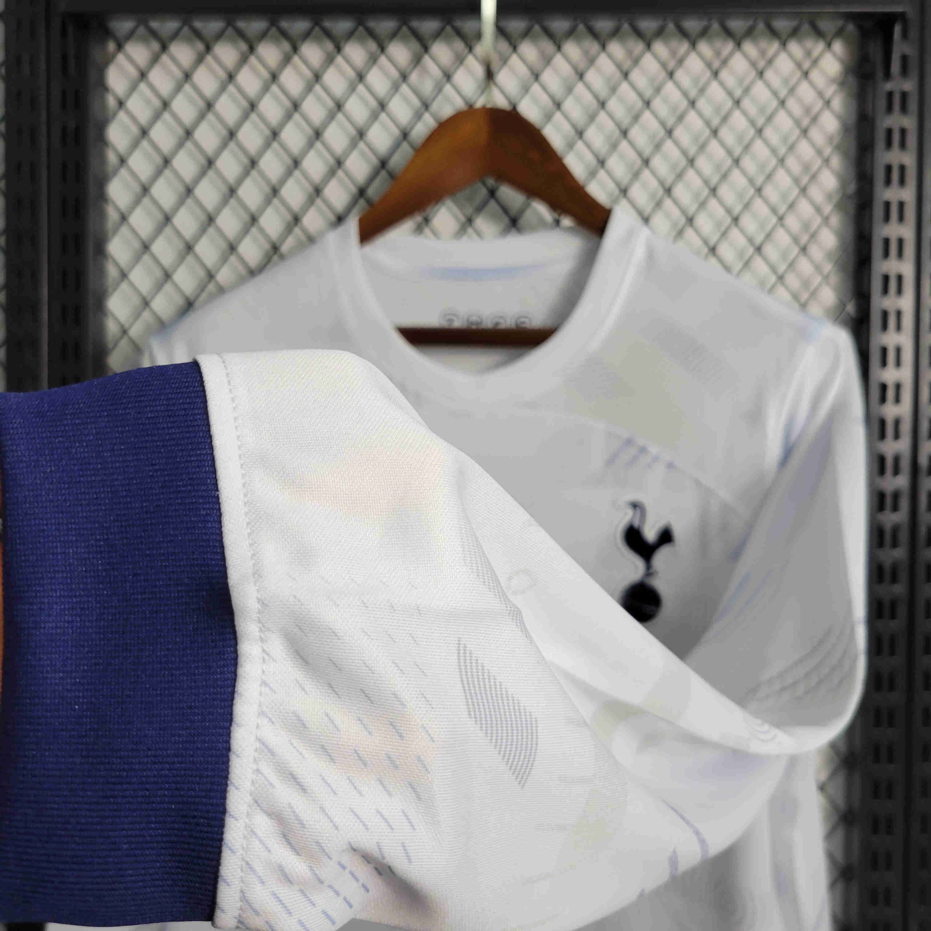 23-24 Tottenham Hotspur Home Long Sleeve Fans Jersey - UnitedFutballJersey
