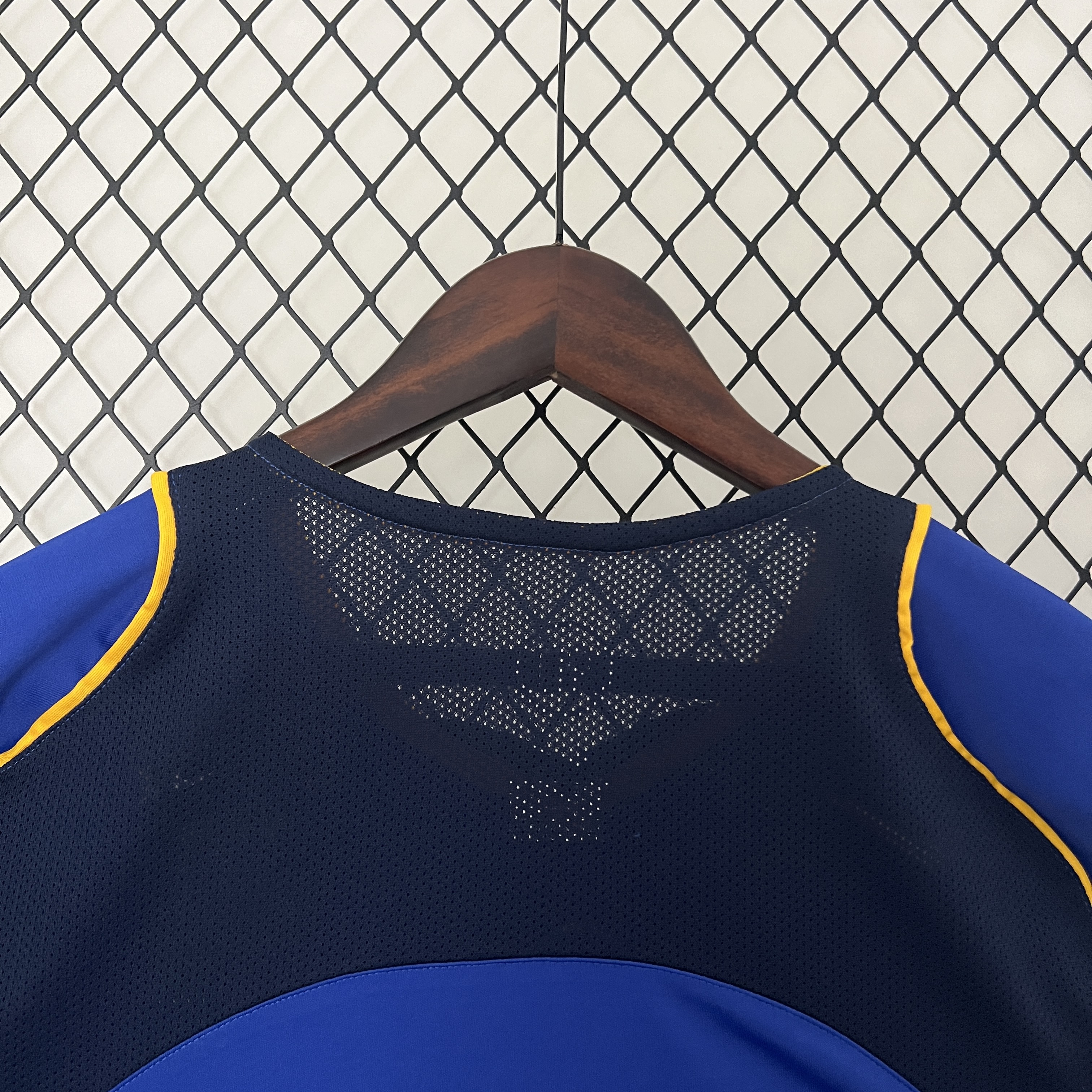 Retro Juventus 2004-05 Away Stadium Jersey - UnitedFutballJersey