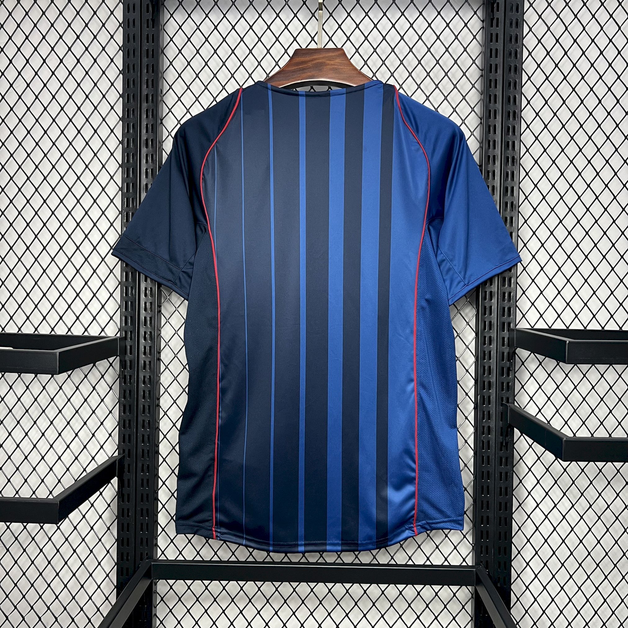 Retro Barcelona 04-05 Away Jersey - UnitedFutballJersey