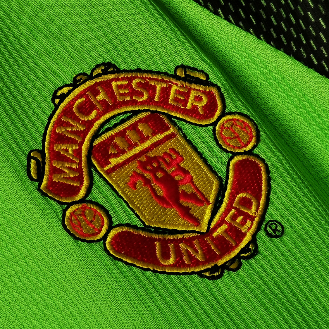 Manchester United Retro 98-99 Green Goalkeeper Long Sleeve Jersey - UnitedFutballJersey