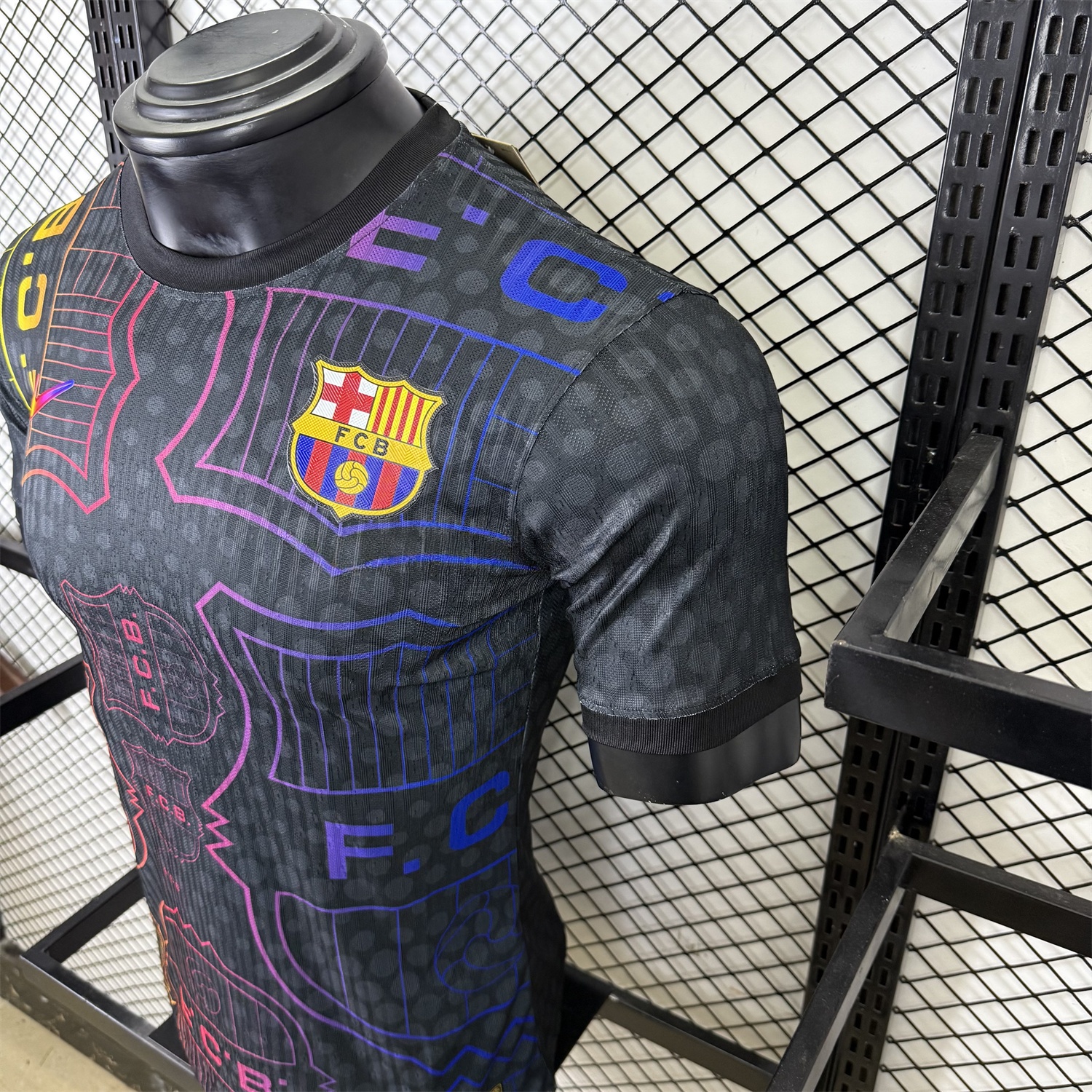 Barcelona 25-26 Fluorescent Team Logo Lines Black Jersey - Player Version - UnitedFutballJersey