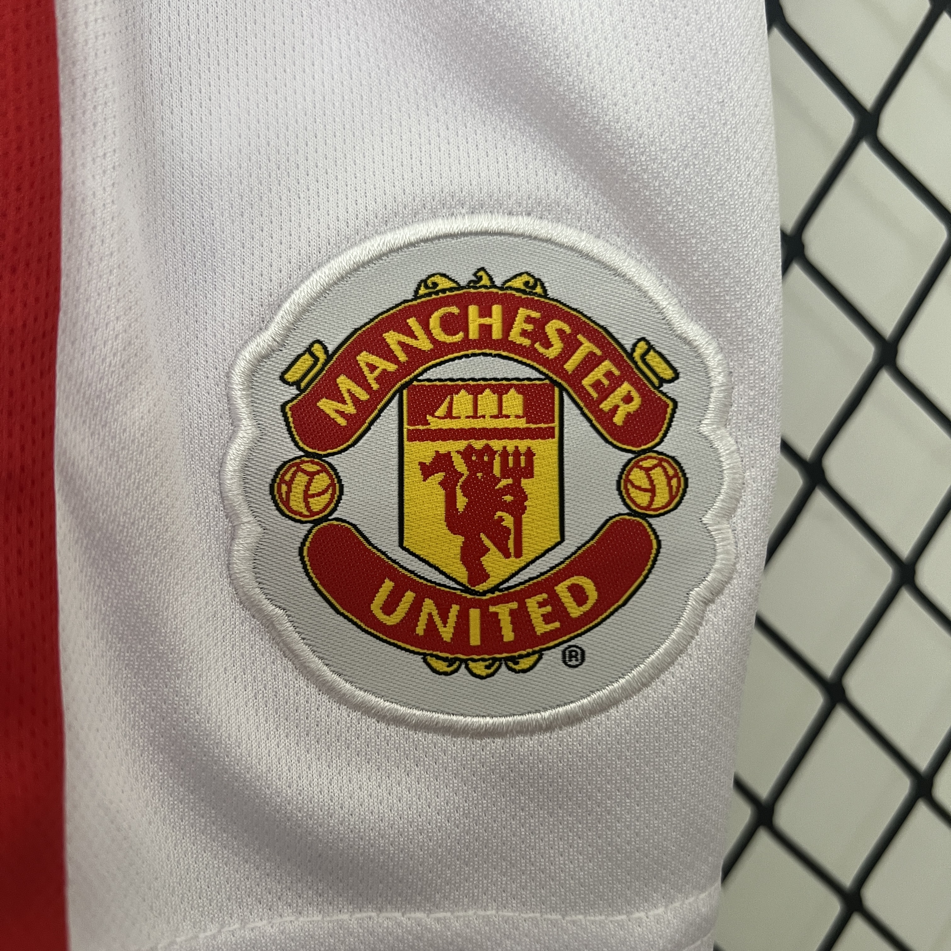 Retro Manchester United 2009-10 Home Stadium Kids Kit - UnitedFutballJersey