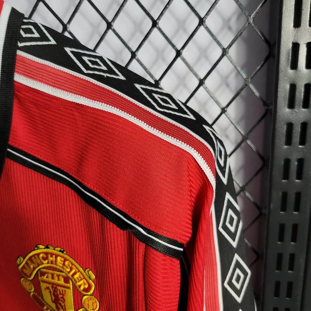 Manchester United Retro 98-99 Home Long Sleeve Jersey - UnitedFutballJersey