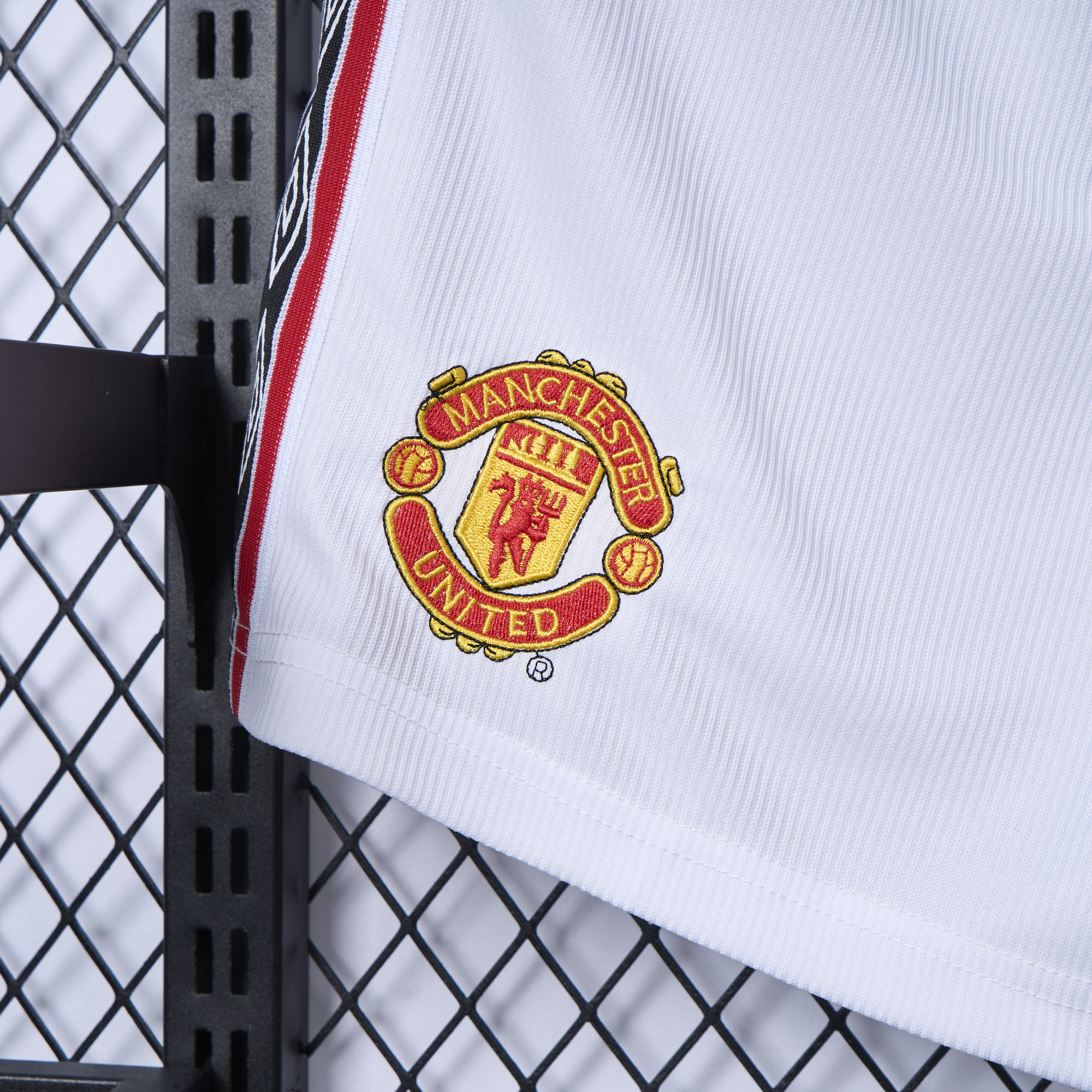 Retro Manchester United 1998-99 Home Shorts - UnitedFutballJersey