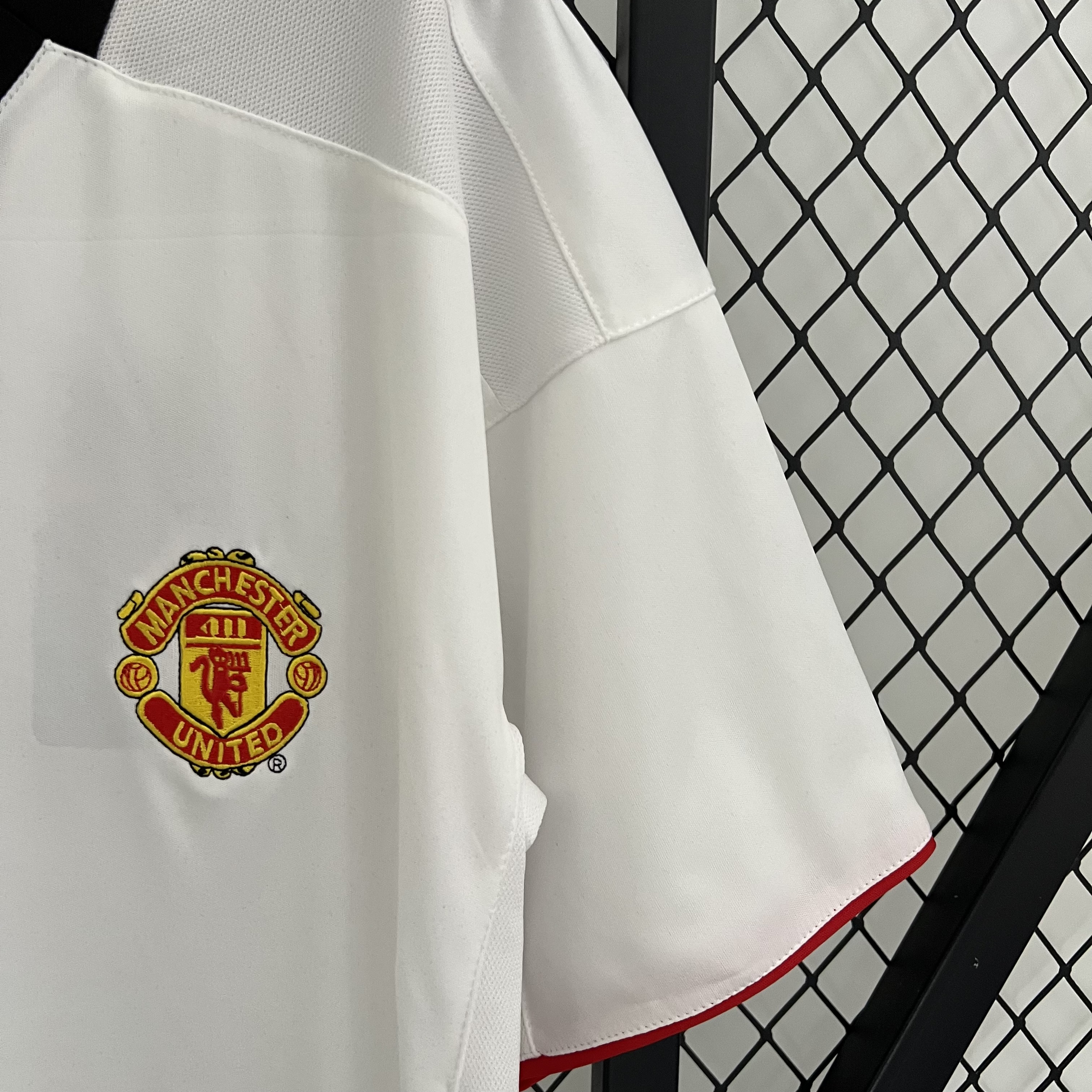 Manchester United Retro 03-04 Away Stadium Jersey - UnitedFutballJersey