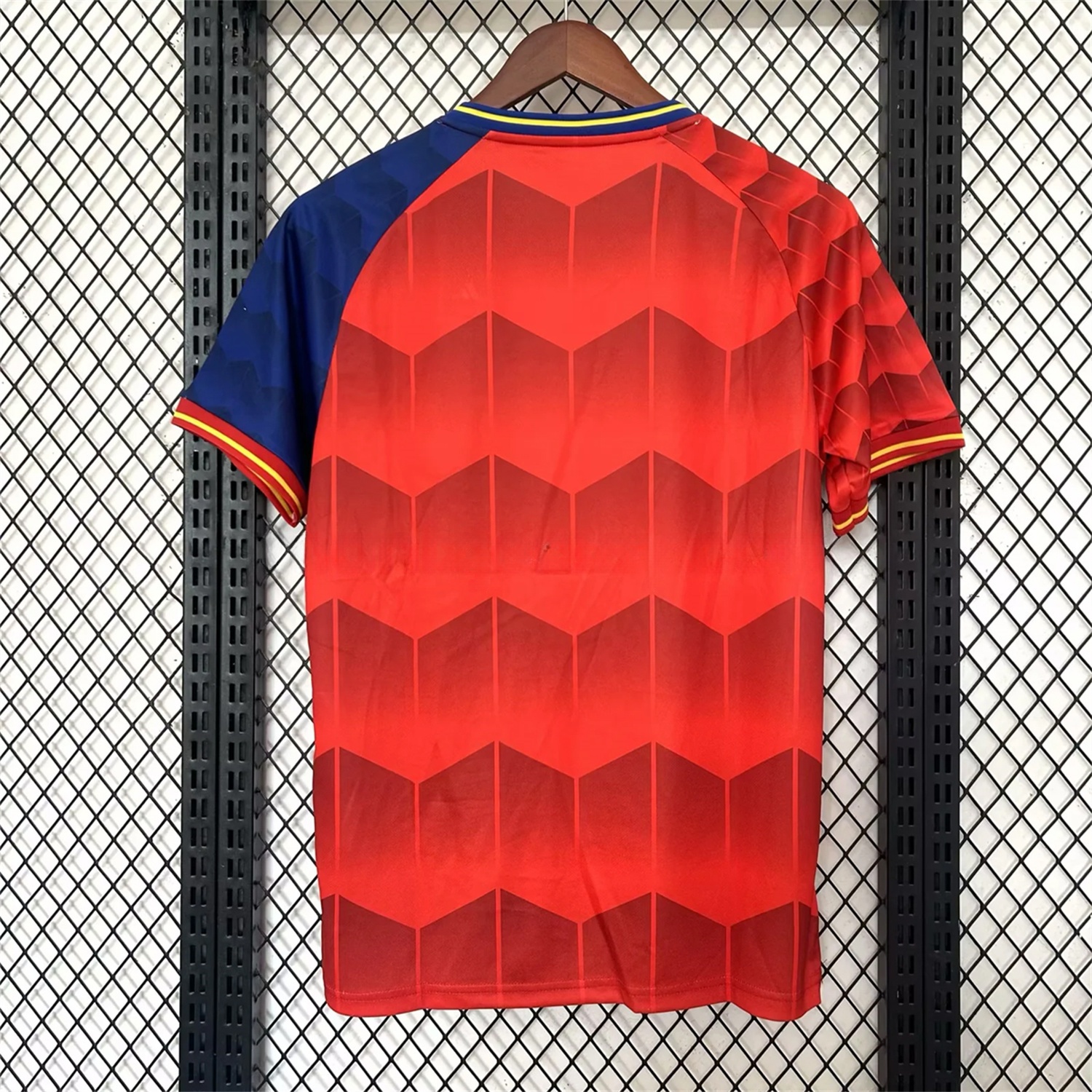 Spain 25-26 Red and Blue Throwback Style Jersey - Fans Version - UnitedFutballJersey