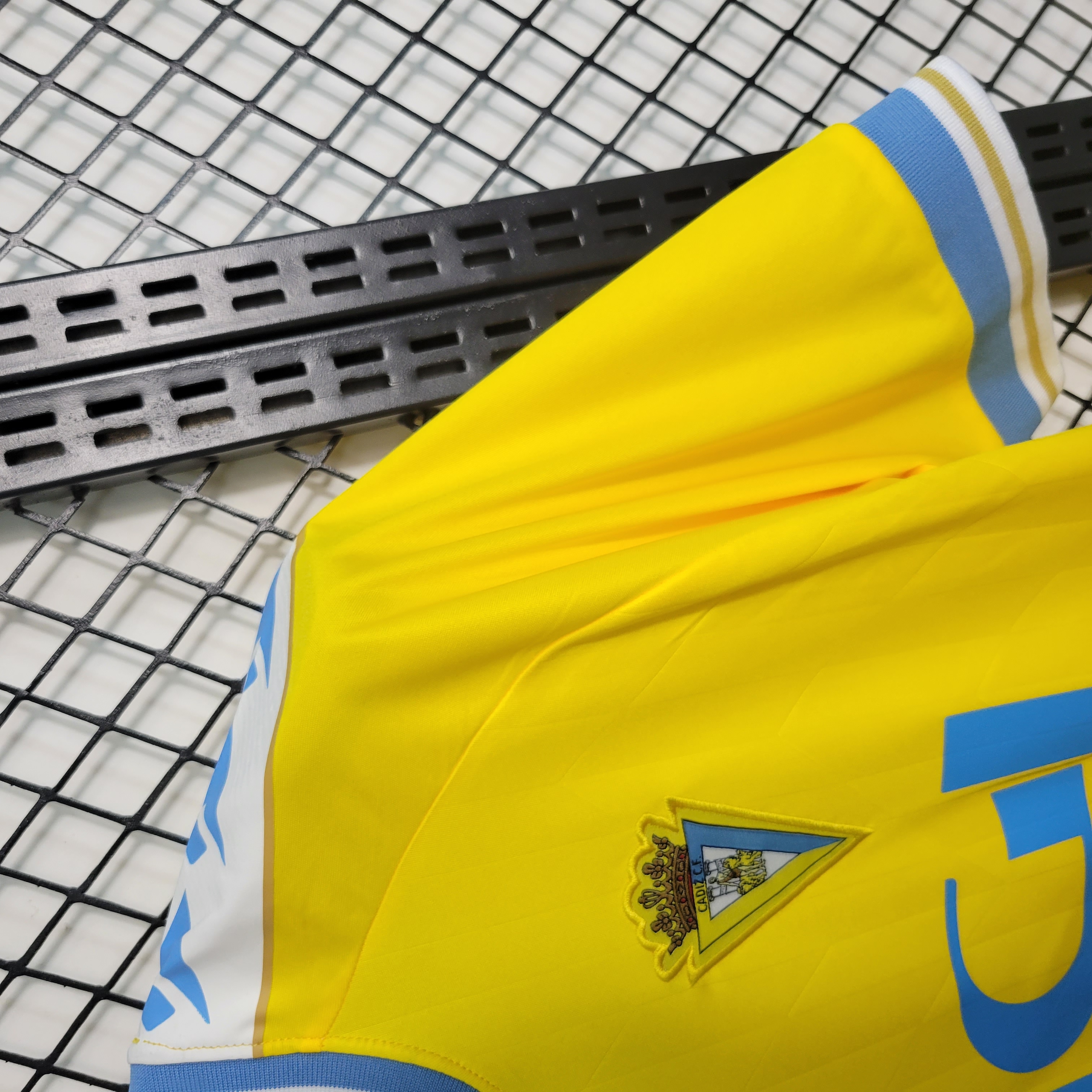 Cádiz Cadiz 23-24 Home Jersey - Fans Version - UnitedFutballJersey