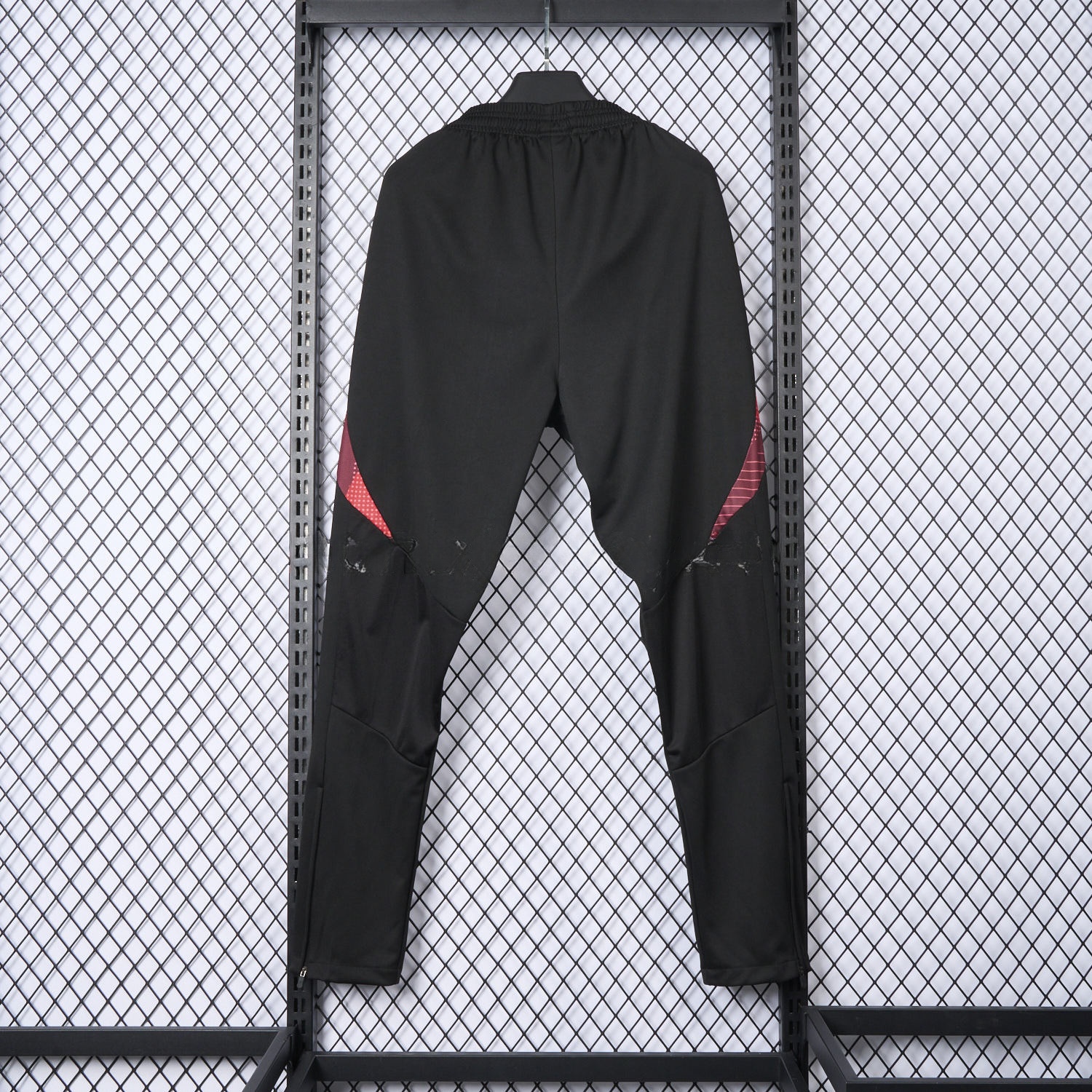 Manchester United 25-26 Black Training Pants - Player Version - UnitedFutballJersey