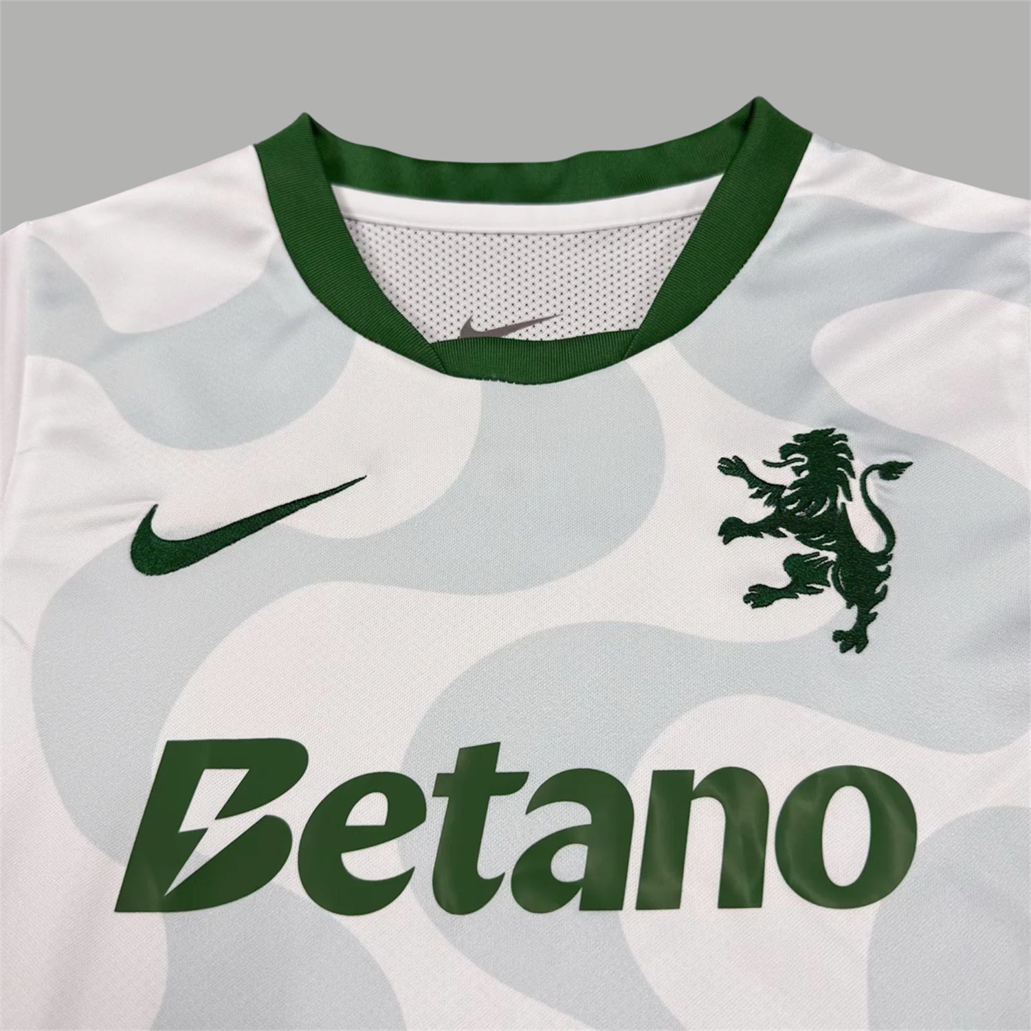 Sporting CP 25-26 Away Kids Kit - UnitedFutballJersey