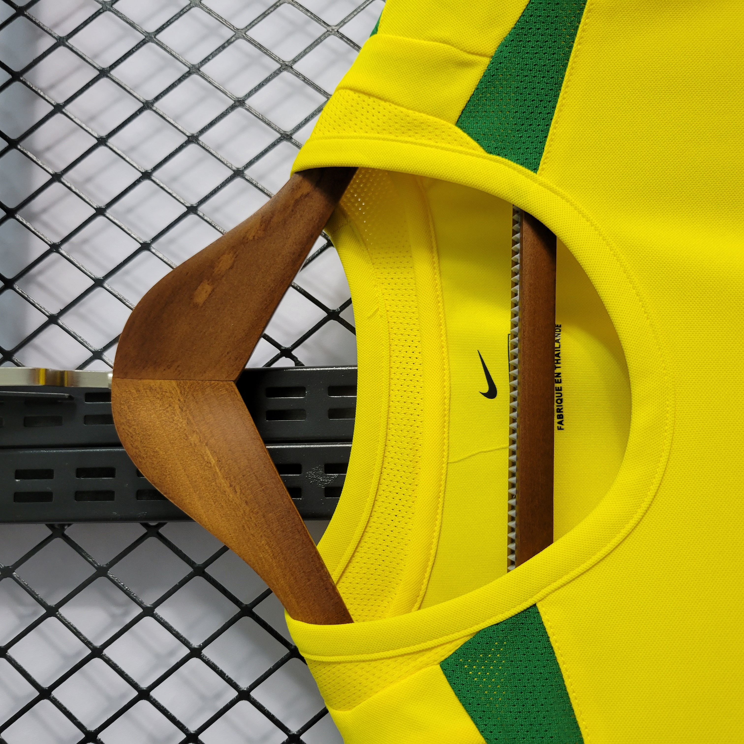 Retro Brazil 2002 Home Stadium Jersey - UnitedFutballJersey